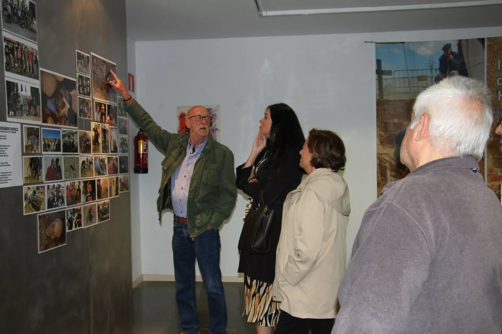 Visita de Orduna y Moreno al Círculo Republicano Manolín Abad de Huesca. Foto Carlos Neofato