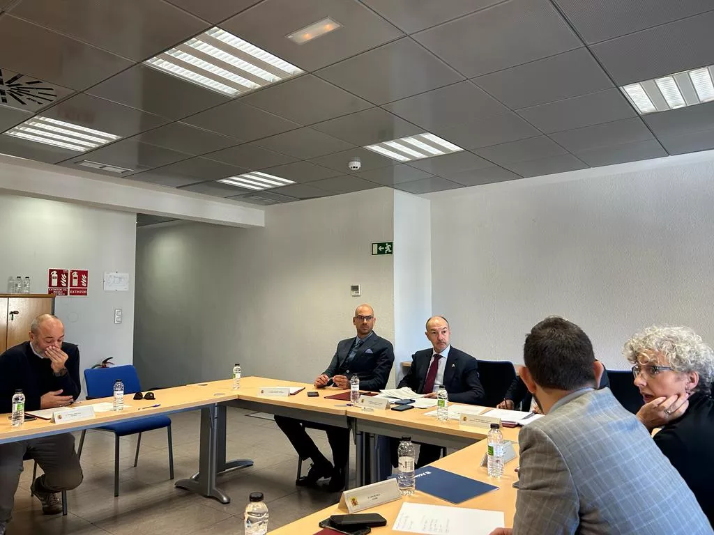 Reunión con el delegado del Gobierno en Aragón, Fernando Beltrán