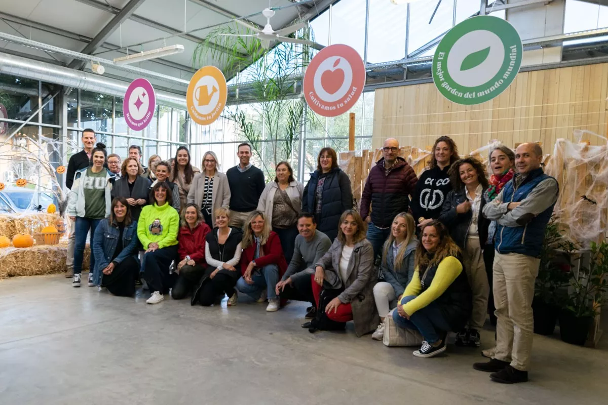 Participantes en el Café del Comercio