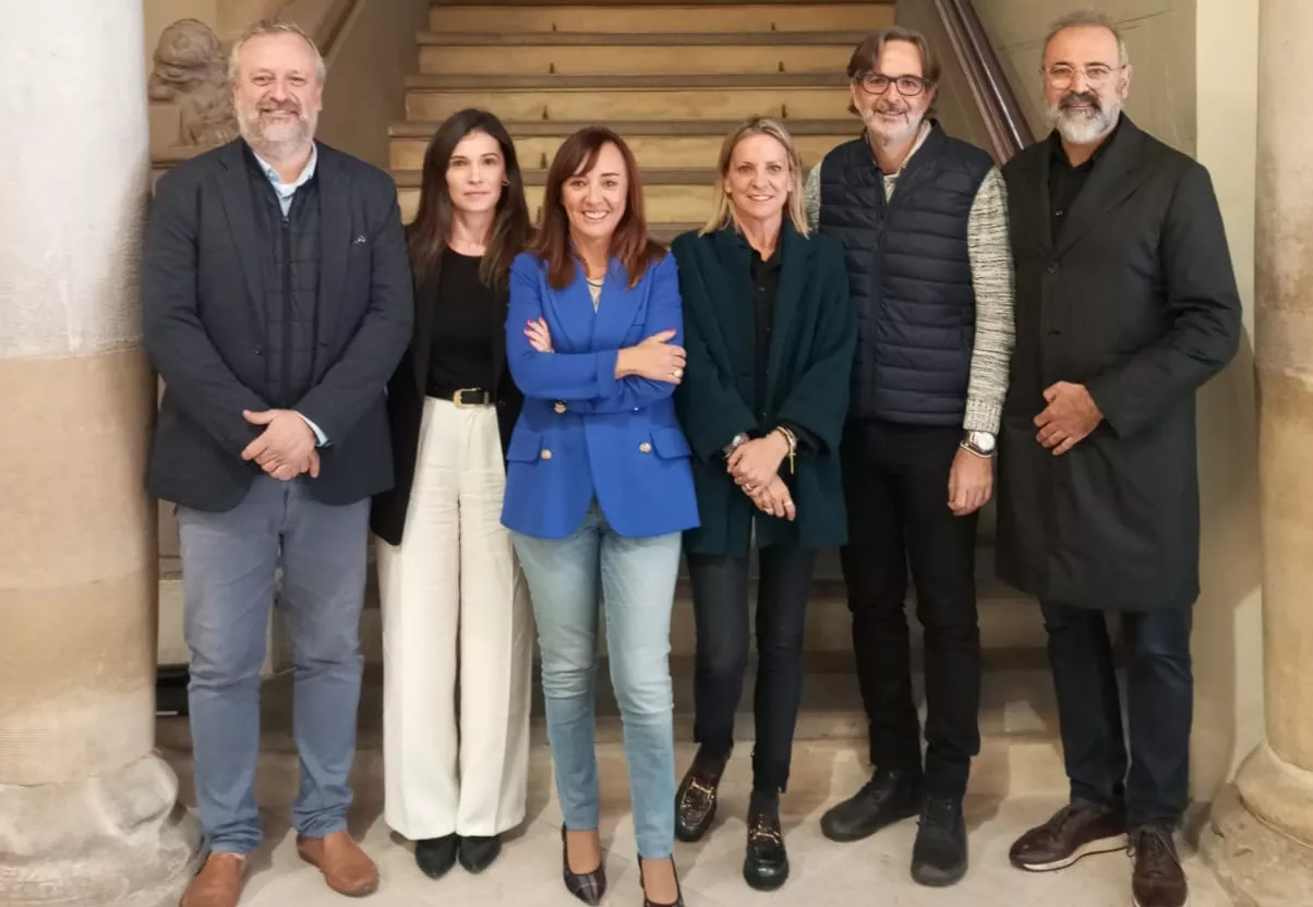 Visita al Ayuntamiento de la Asociación España de Noche