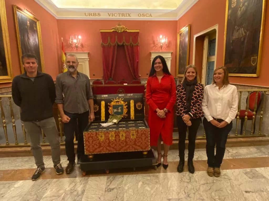 José Perié, Miguel Ollés, Lorena Orduna, Nuria Mur y Loreto Bermúdez de Castro en la presentación del evento de Huesca..