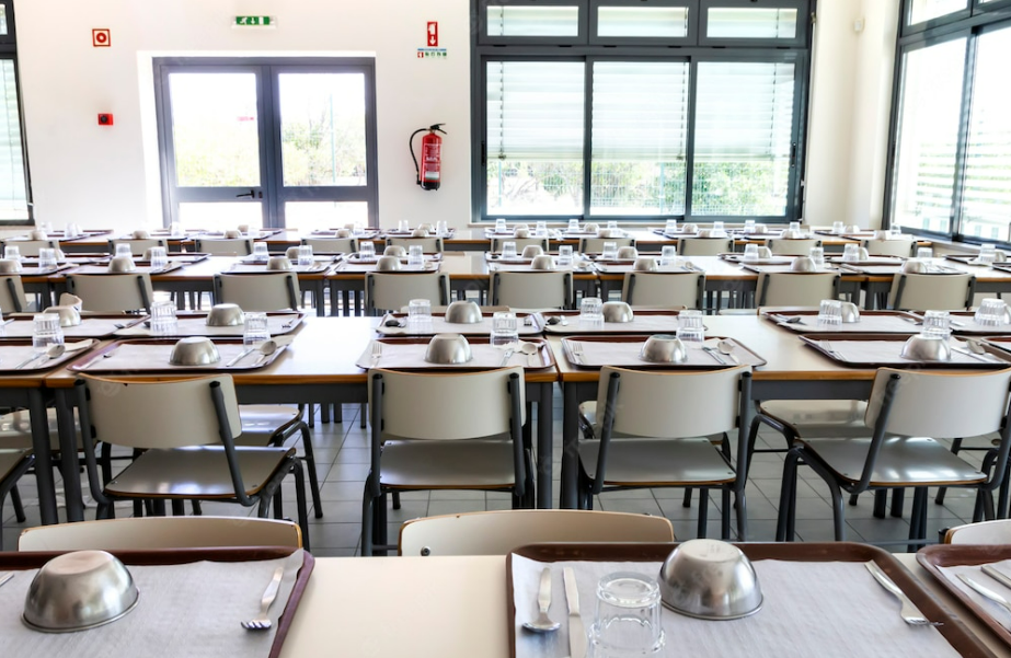 El PSOE critica que el plan de mejora de comedores escolares no destina "ni un euro" a Huesca.