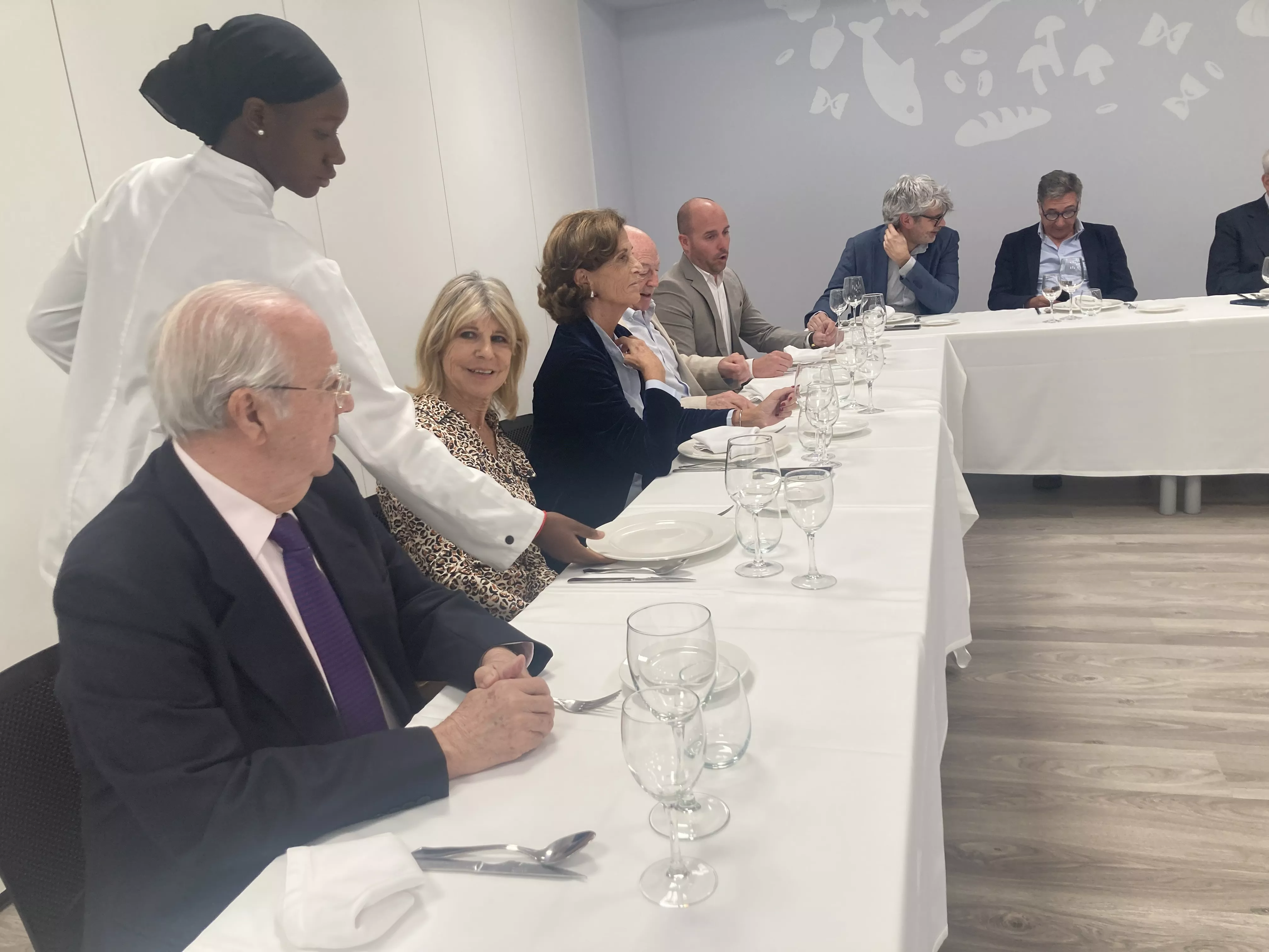 Recepción con comida en el Espacio Altoaragón dentro de los actos de la Academia Aragonesa de Gastronomía. Foto Vanessa Cano
