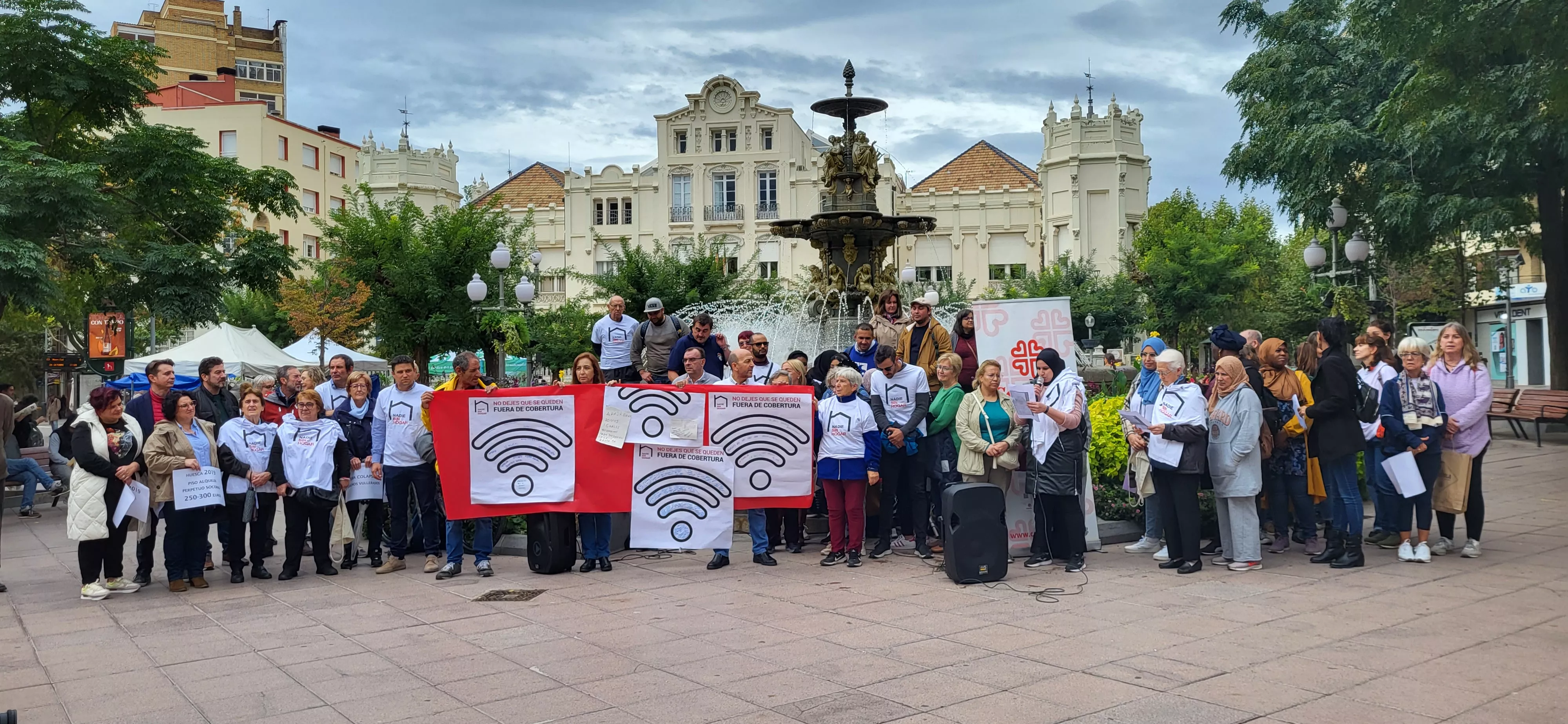 Acto celebrado por Cáritas en Huesca en el Día de las Personas sin Hogar. Foto Mercedes Manterola