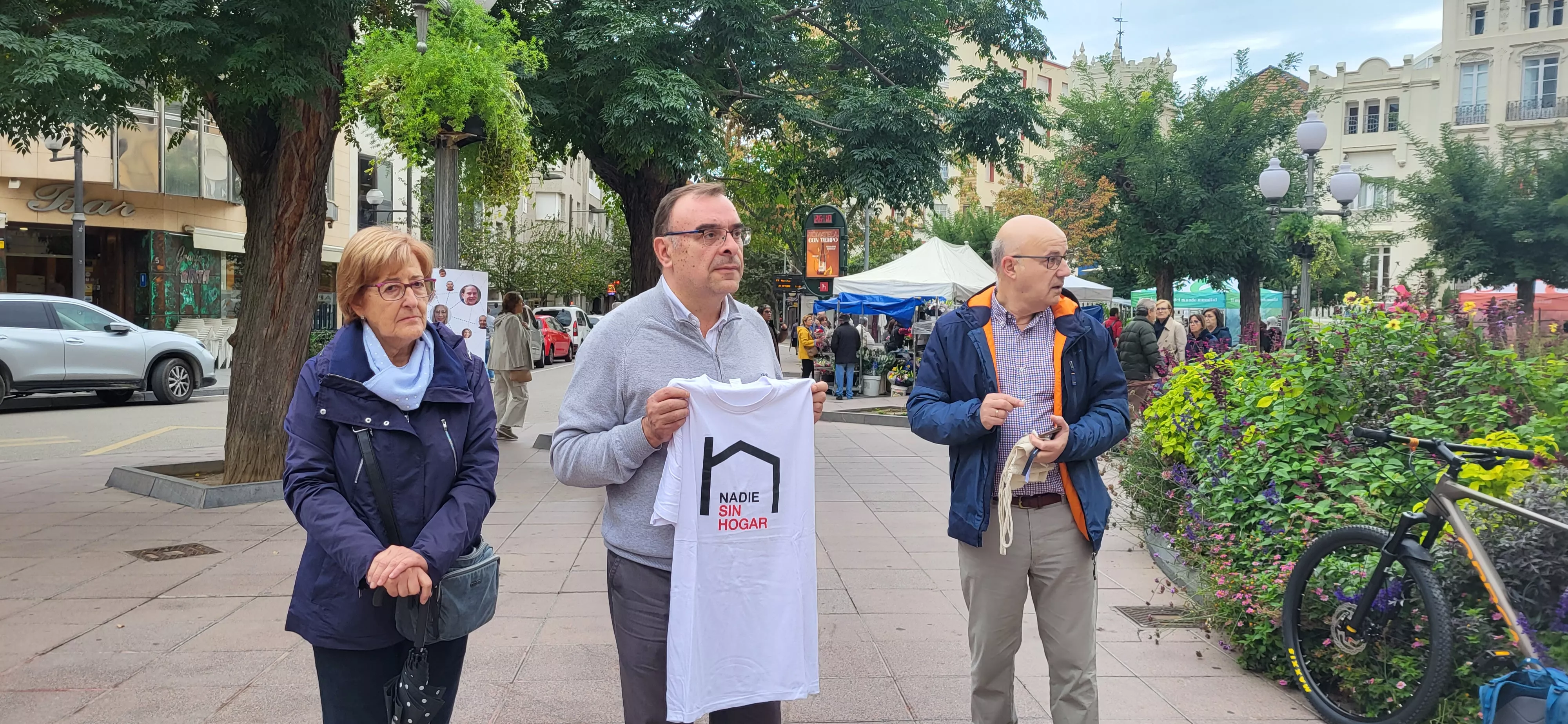 Acto celebrado por Cáritas en Huesca en el Día de las Personas sin Hogar. Foto Mercedes Manterola