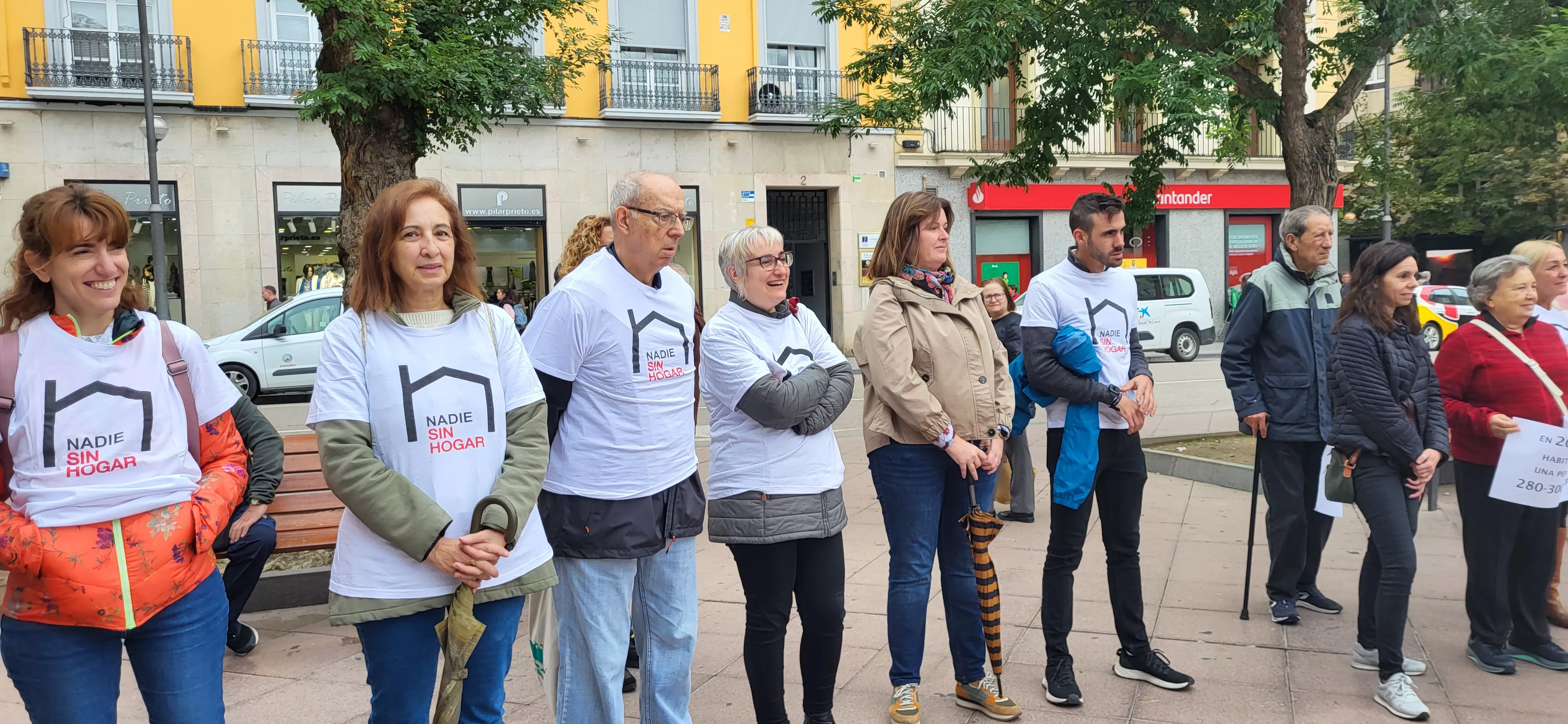 Acto celebrado por Cáritas en Huesca en el Día de las Personas sin Hogar. Foto Mercedes Manterola