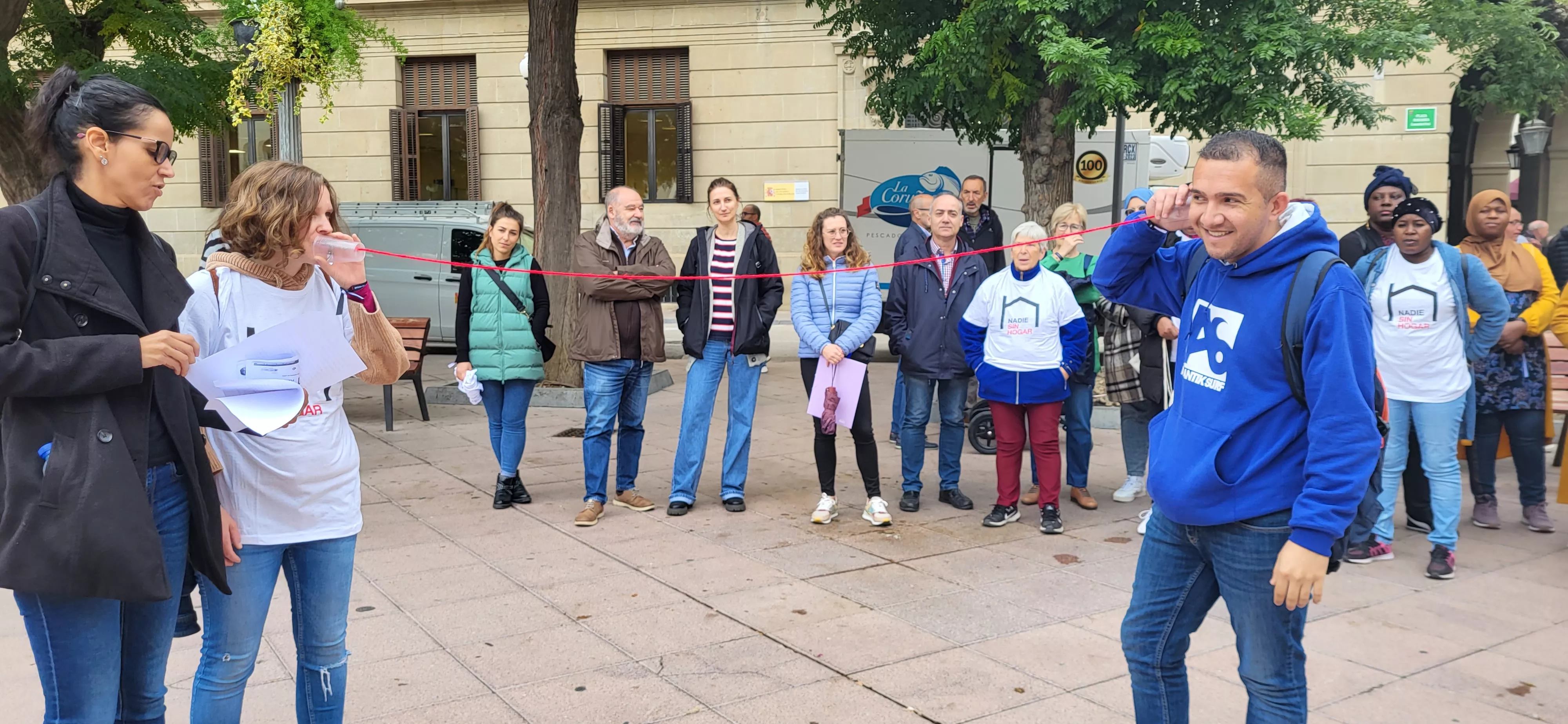 Acto celebrado por Cáritas en Huesca en el Día de las Personas sin Hogar. Foto Mercedes Manterola
