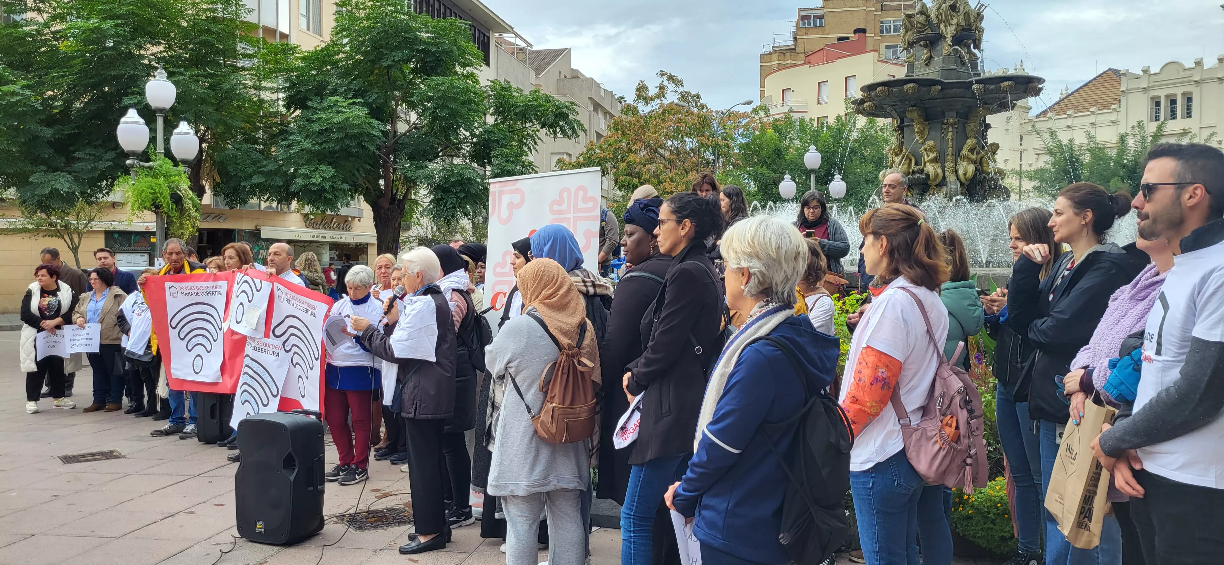 Acto celebrado por Cáritas en Huesca en el Día de las Personas sin Hogar. Foto Mercedes Manterola