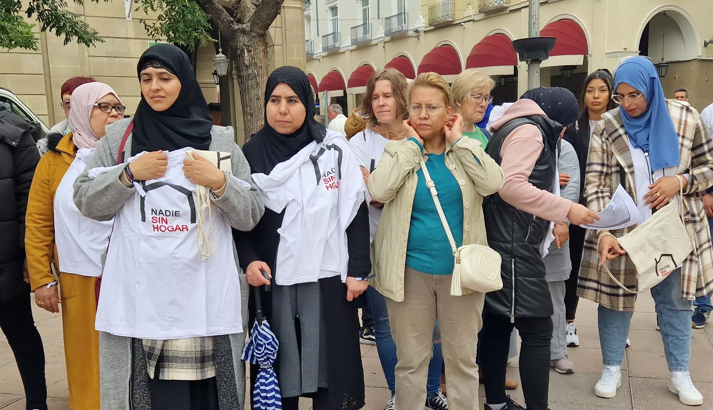 Acto celebrado por Cáritas en Huesca en el Día de las Personas sin Hogar. Foto Myriam Martínez
