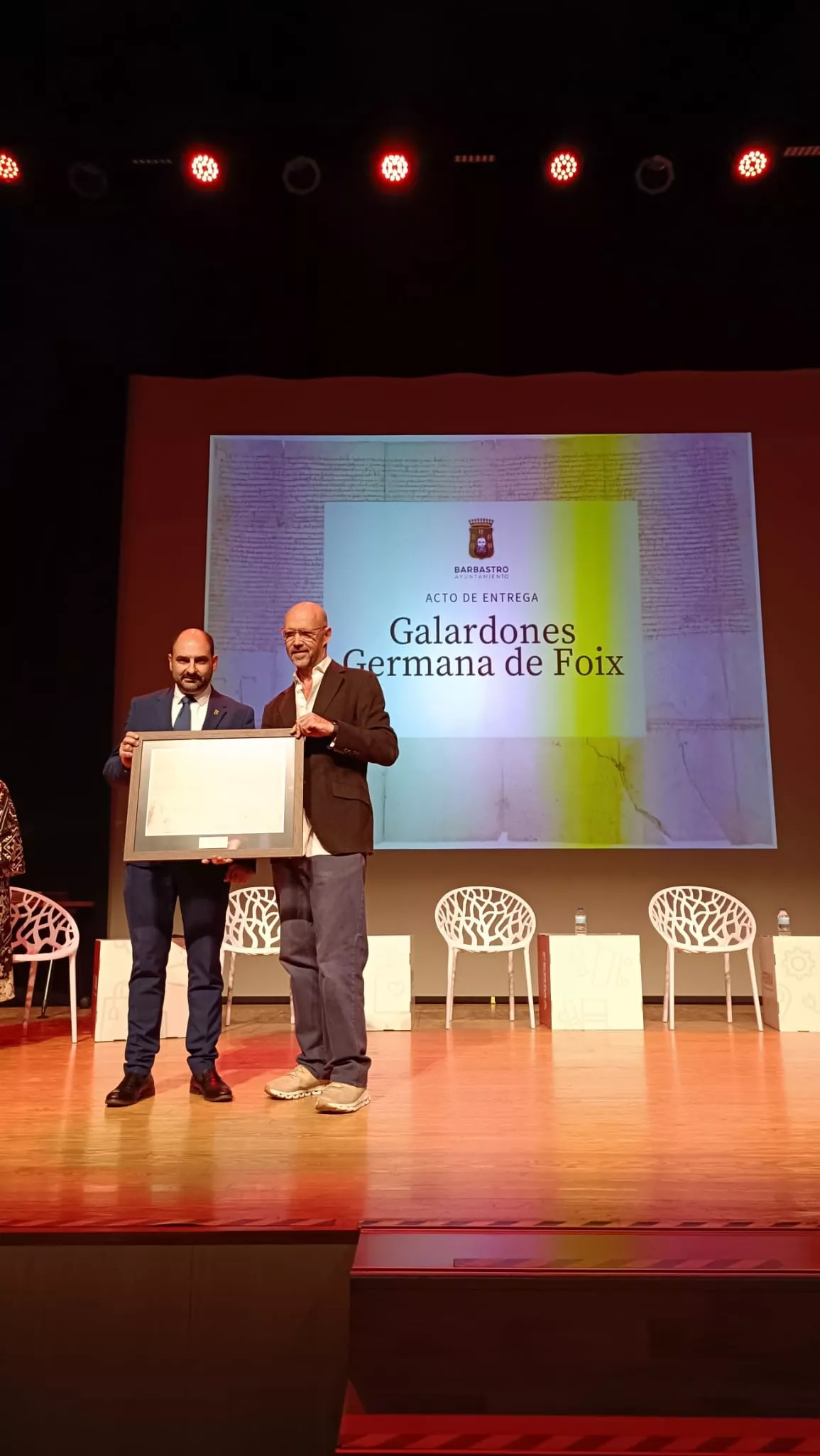 Entrega de los Galardones Germana de Foix. Ernesto Cancer. Foto Ayuntamiento de Barbastro