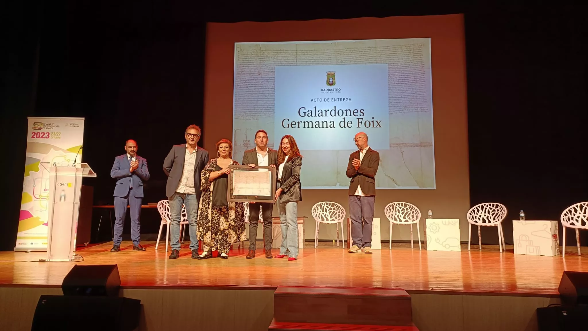 Entrega de los Galardones Germana de Foix. Viajes Tornamon. Foto Ayuntamiento de Barbastro