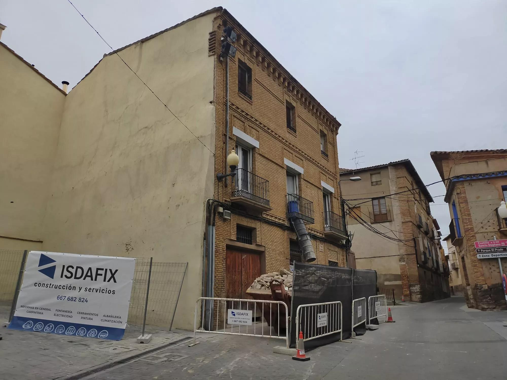 Edificio de Casa Vedera de San Esteban de Litera.