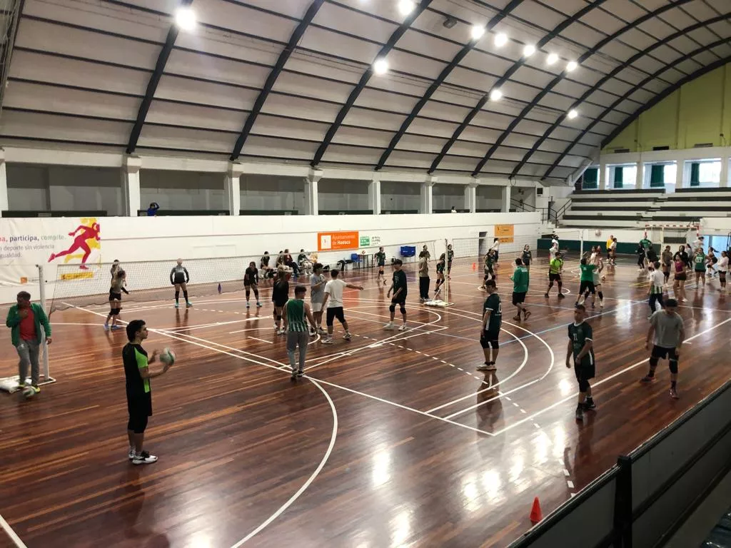 Jornada de inauguración del Club Voleibol Huesca. Foto de archivo.