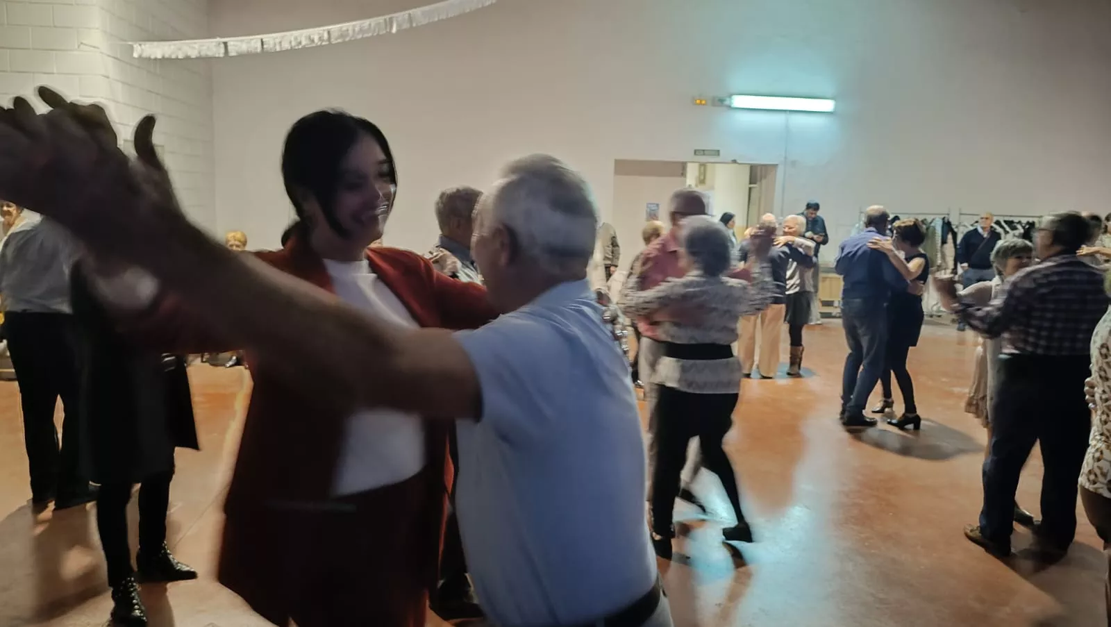 Arranca el programa Sácame a bailar.  