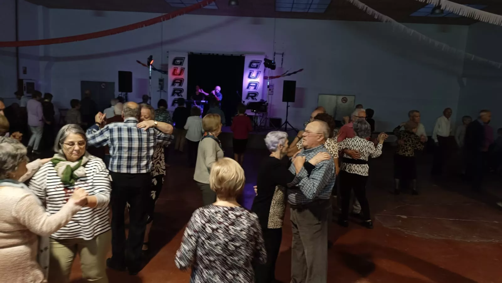 Arranca el programa Sácame a bailar.  