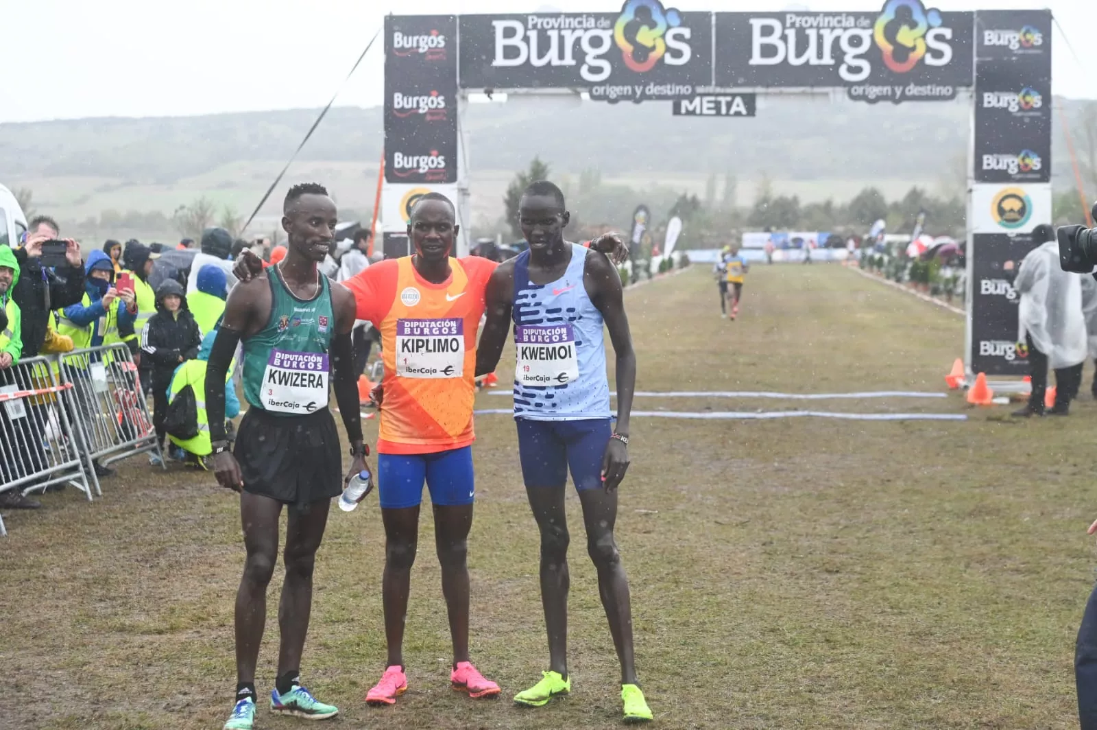 El podio masculino de Atapuerca.