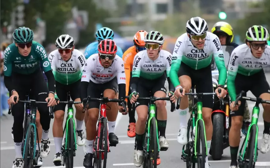 Castrillo y Barceló, a la izquierda de la imagen, en el Madrid Critérium. Foto: @barcelofer/@iraiacalvophoto