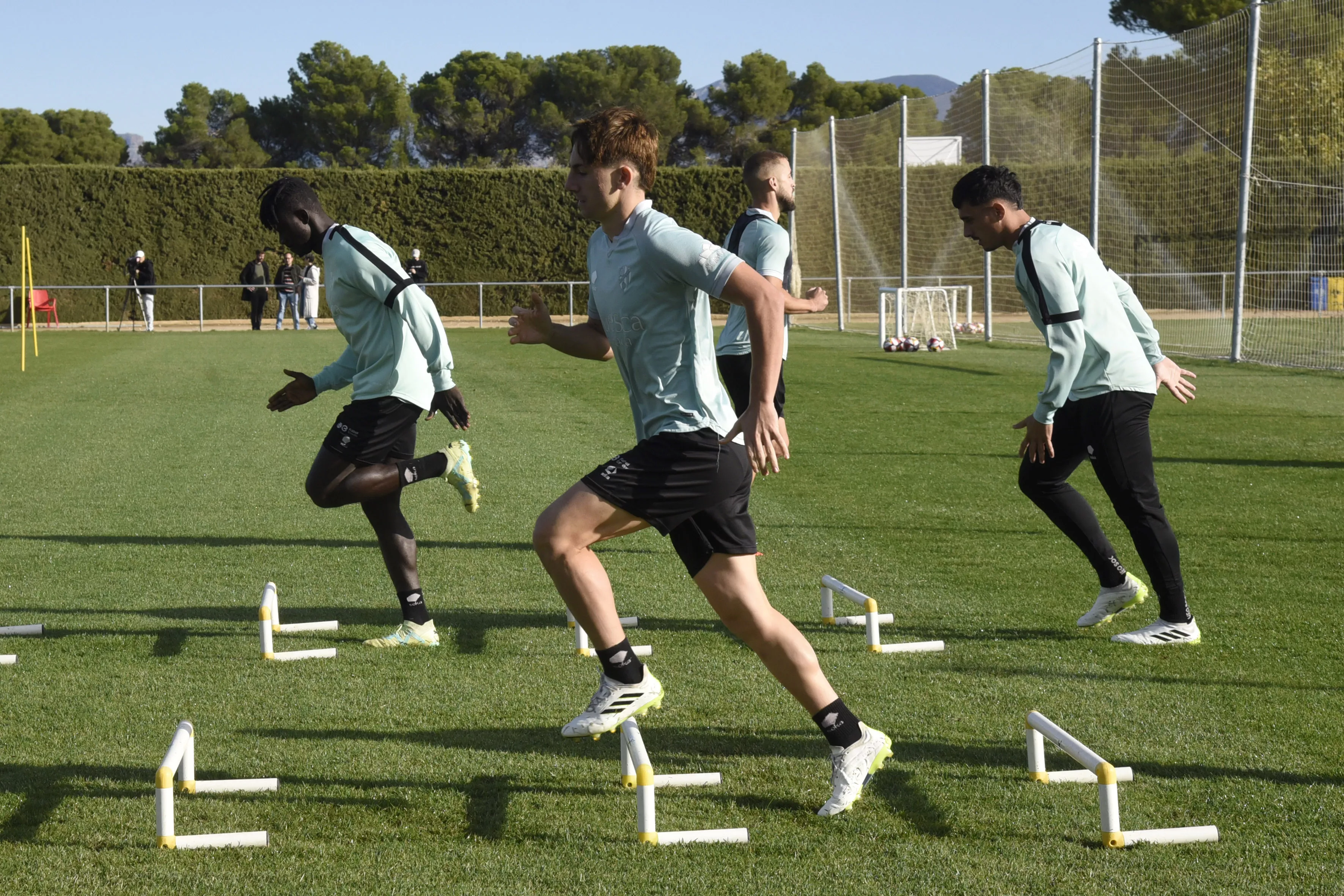 Último entrenamiento del Huesca en la Base Aragonesa antes de viajar a Águilas.
