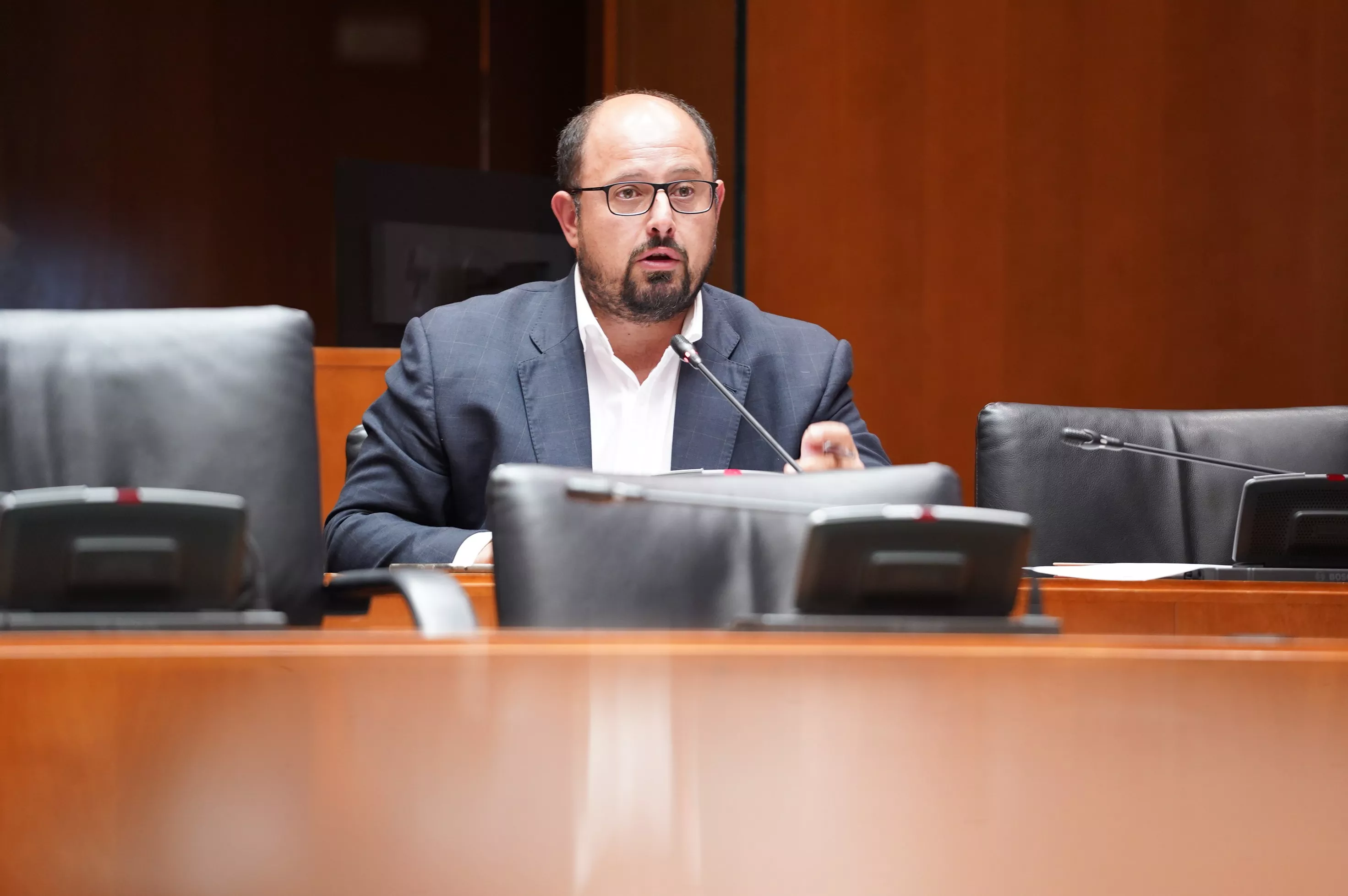 Alberto Izquierdo en las Cortes de Aragón