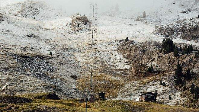 Primeras nieves en la estación de Candanchú