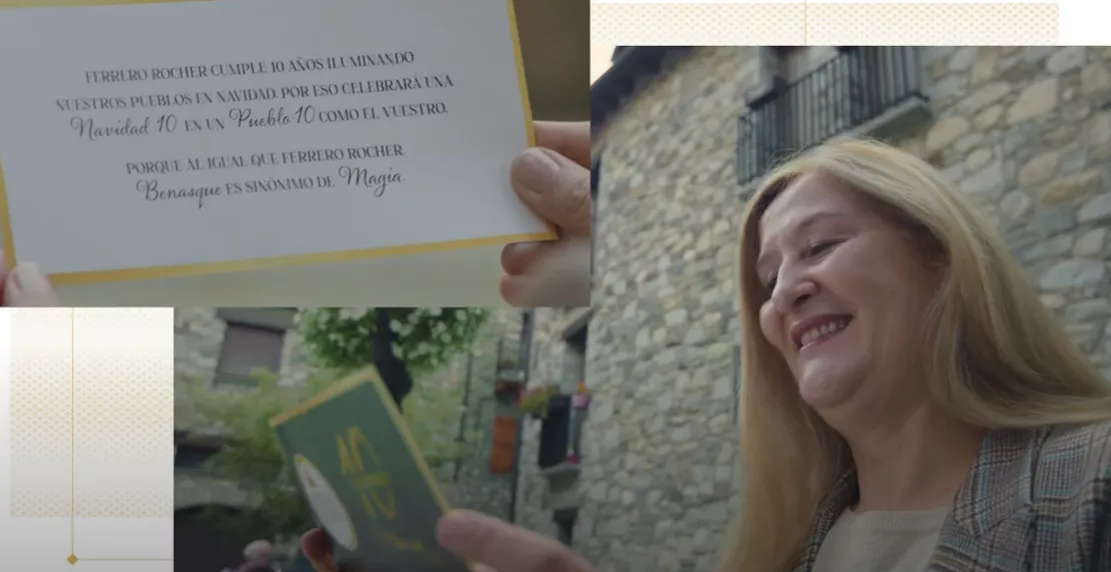 Luz Gabás lee el anuncio de que Benasque es candidata a la iluminación de Ferrero Rocher.