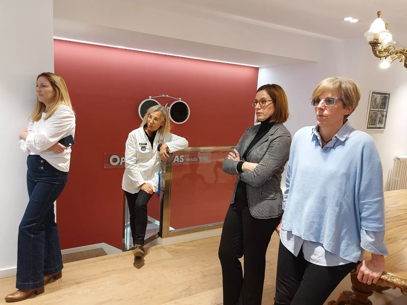 Conferencia de Nunila Gómez de Liaño en Óptica Arenas