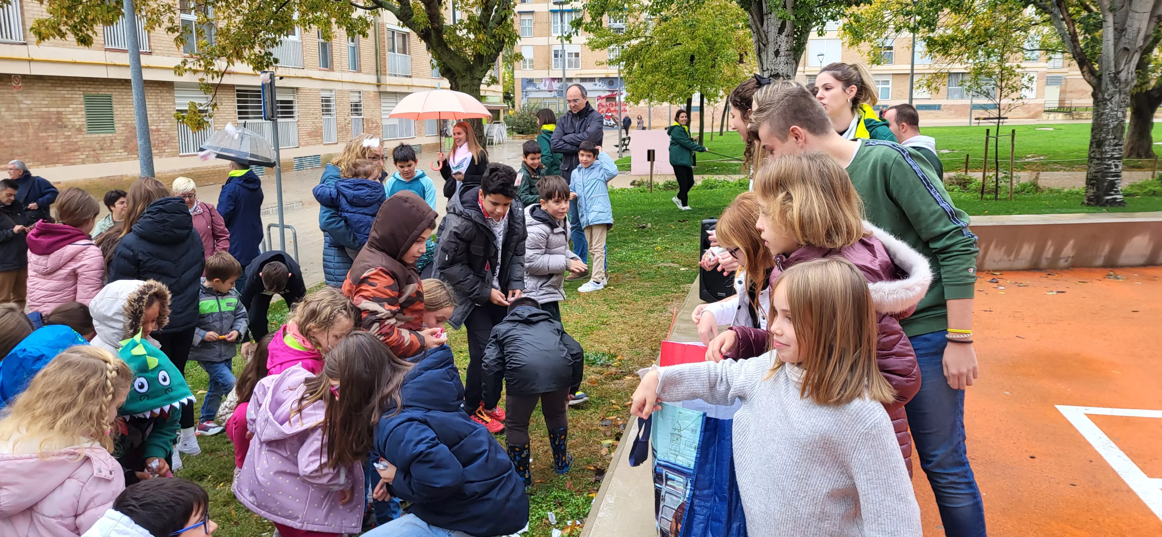 Acto de apertura de las fiestas de San Martín 2023, con el lanzamiento del cohete. Foto Mercedes Manterola