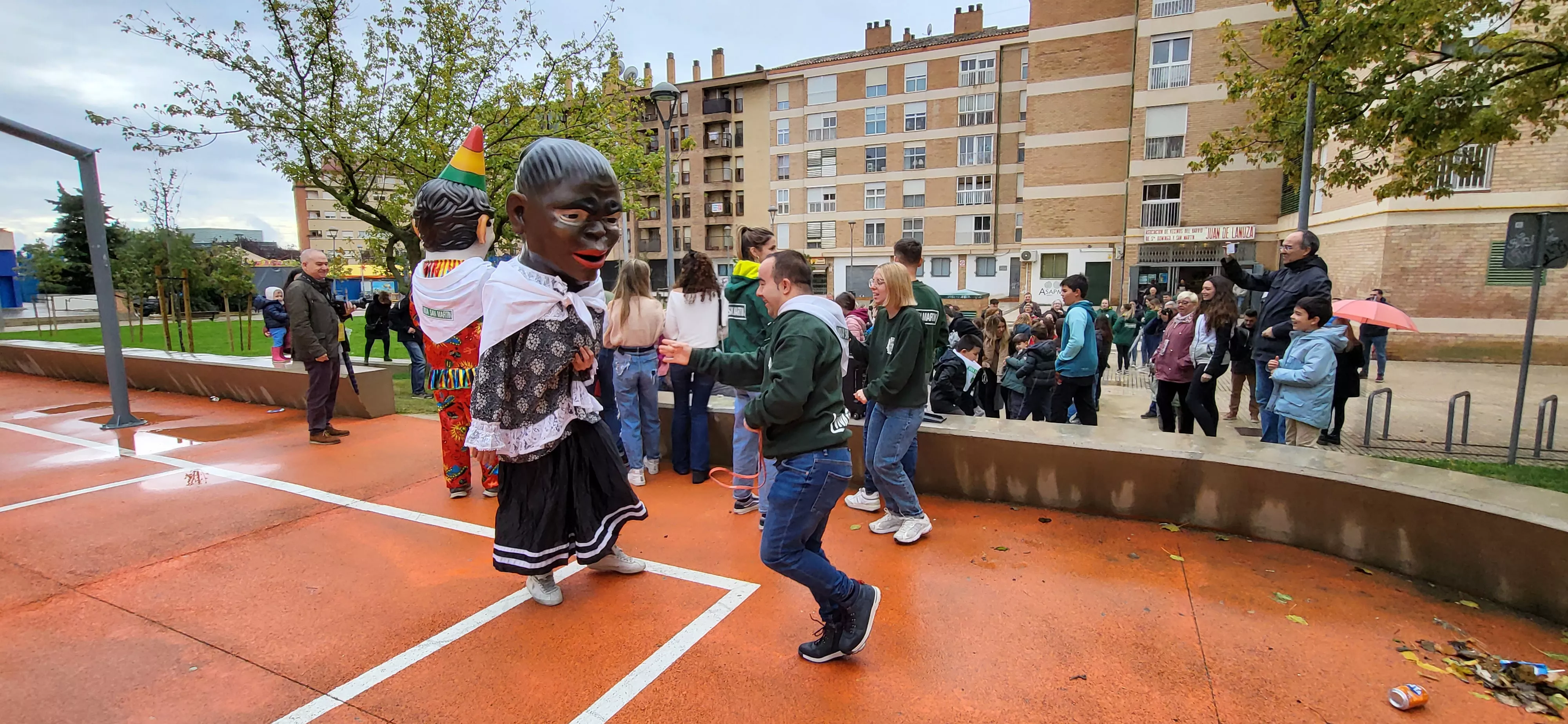 Acto de apertura de las fiestas de San Martín 2023, con el lanzamiento del cohete. Foto Mercedes Manterola