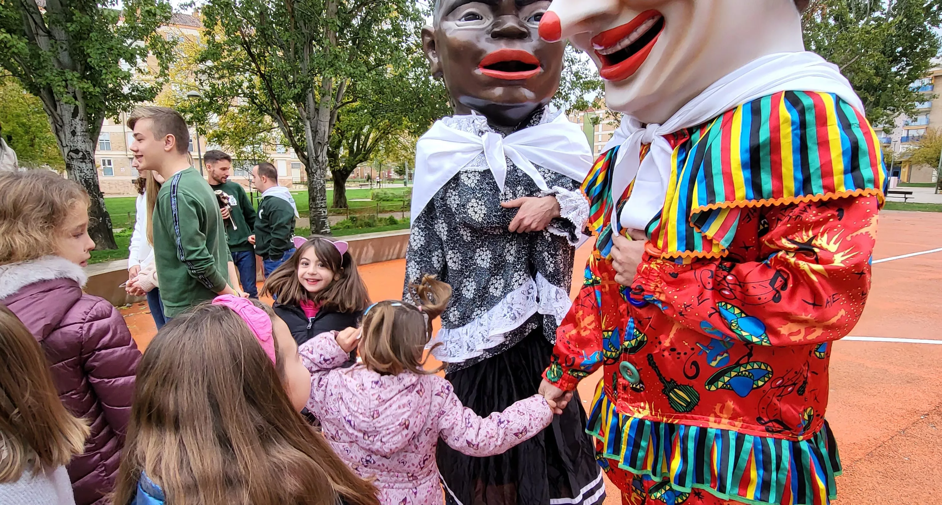 Acto de apertura de las fiestas de San Martín 2023, con el lanzamiento del cohete. Foto Mercedes Manterola