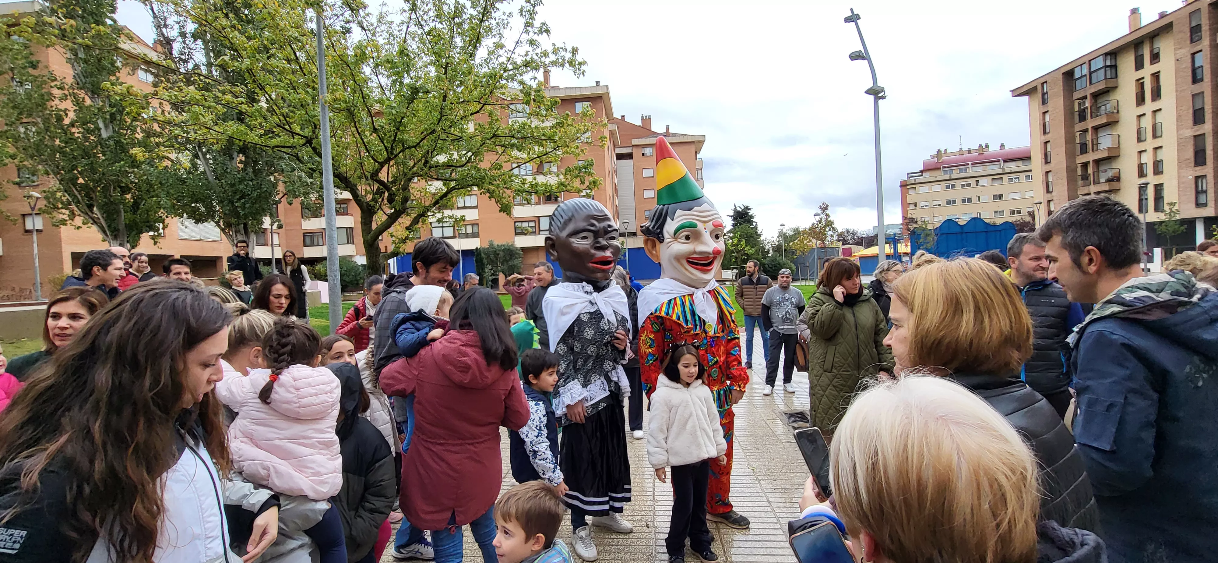 Acto de apertura de las fiestas de San Martín 2023, con el lanzamiento del cohete. Foto Mercedes Manterola