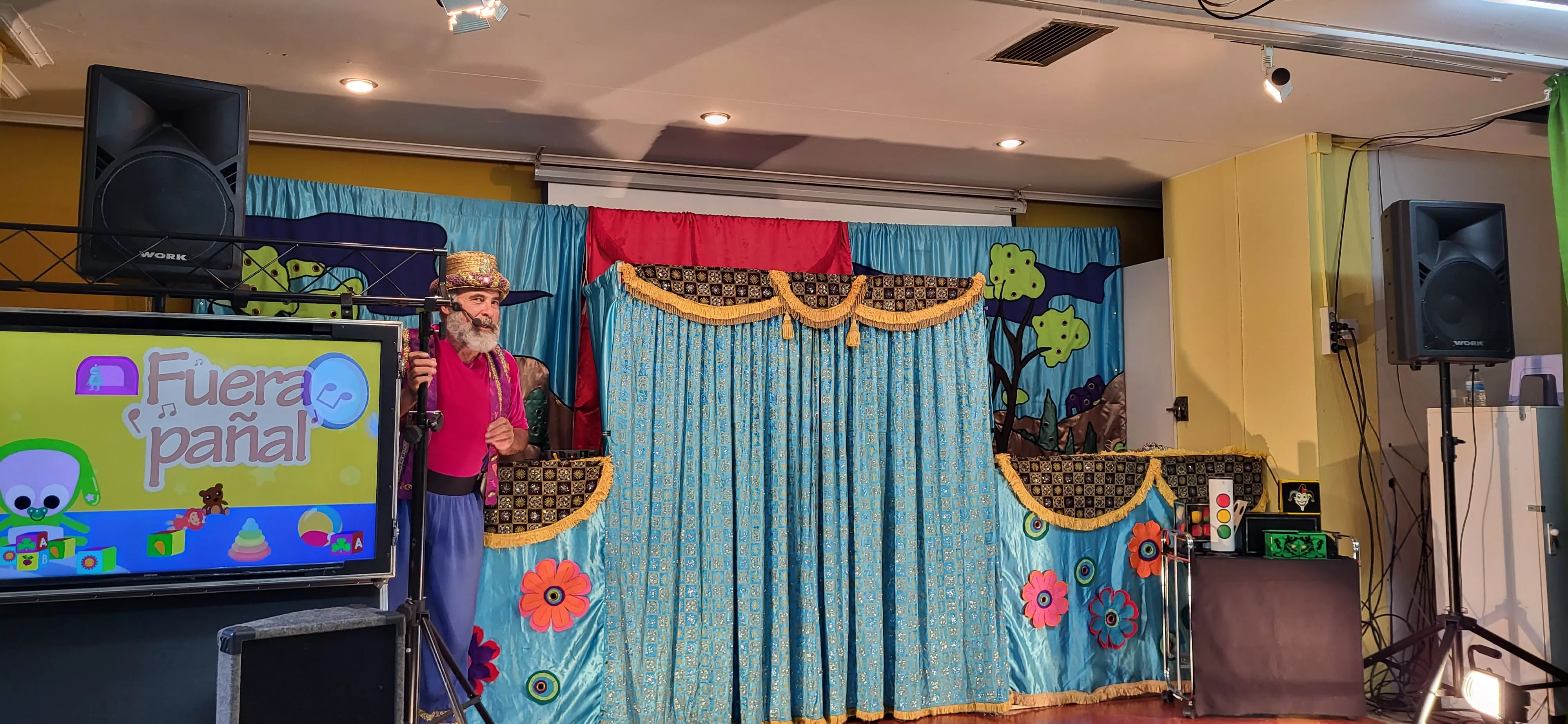 Acto de apertura de las fiestas de San Martín 2023, con el lanzamiento del cohete. Foto Mercedes Manterola