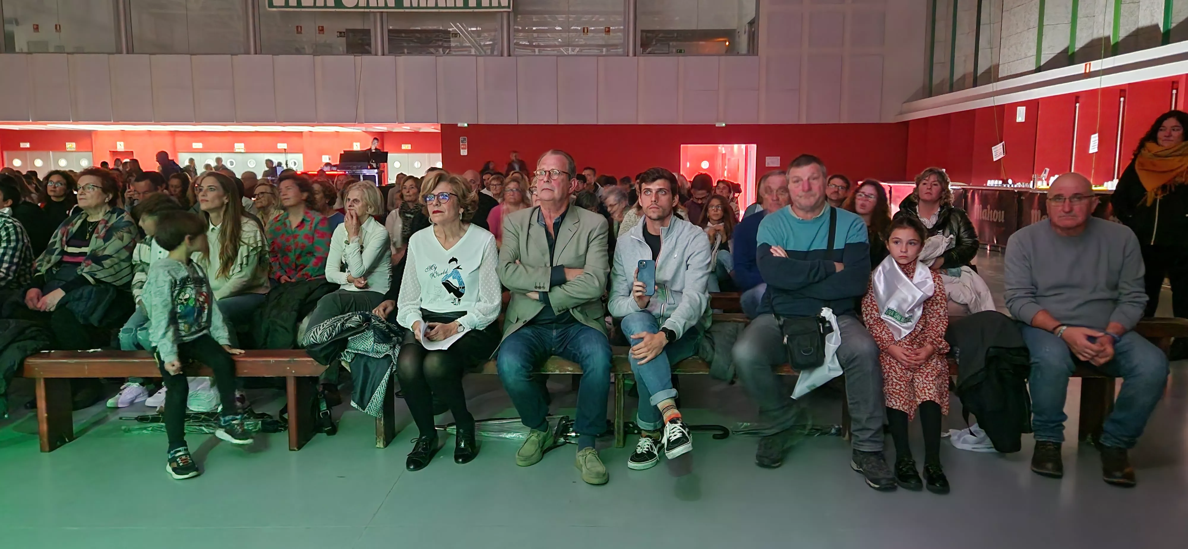 Presentación de las Mairalesas y Mainate del barrio de San Martín. Foto Myriam Martínez