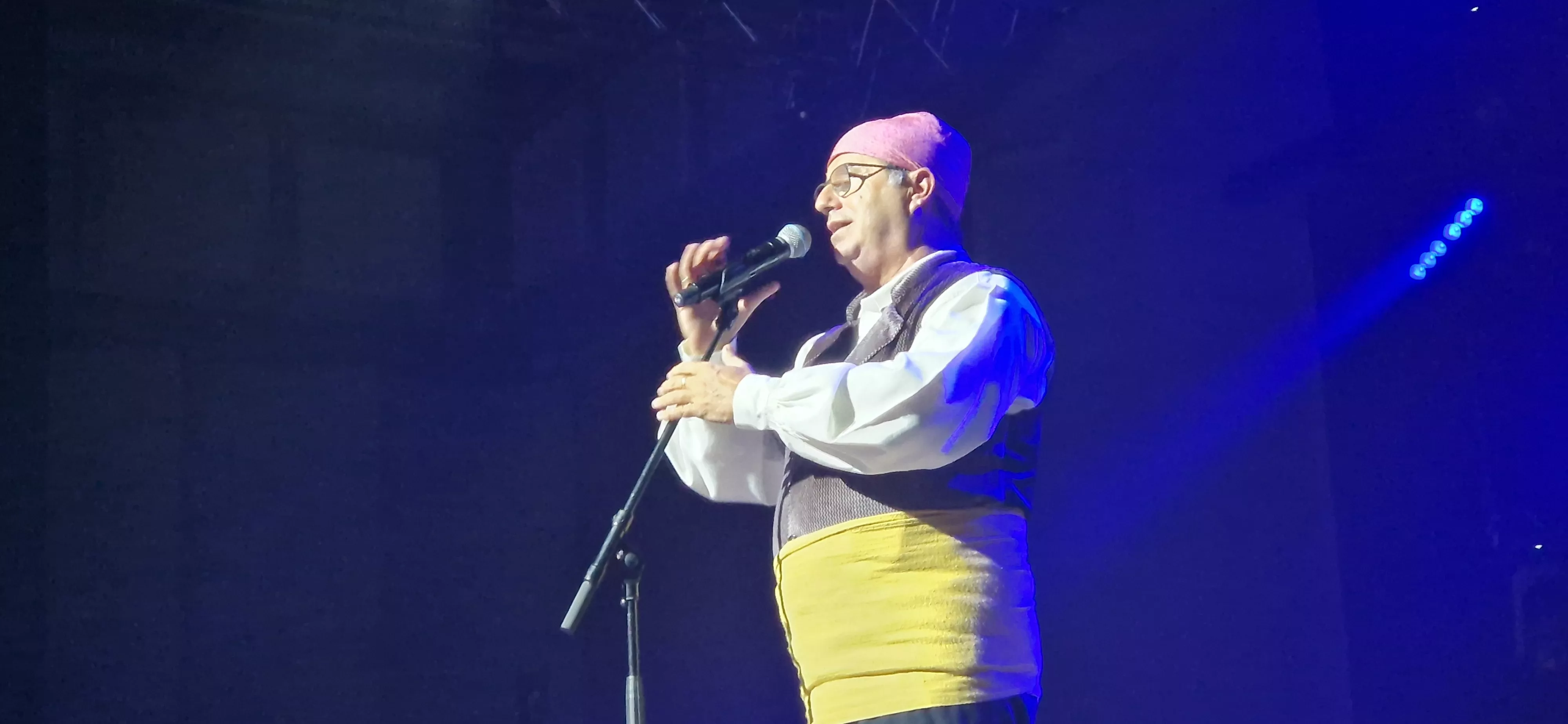 Pablo Gracia, de Elenco. Presentación de las Mairalesas y Mainate del barrio de San Martín. Foto Myriam Martínez