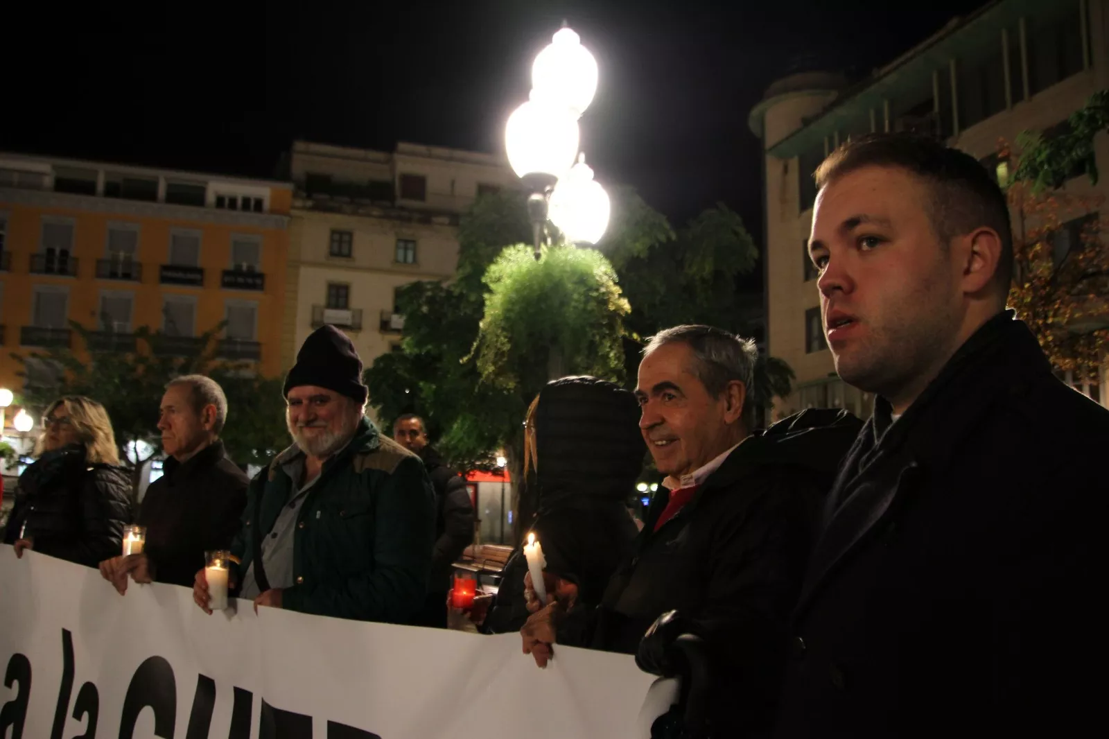 Vigilia por Palestina en la plaza de Navarra de Huesca. Foto Carlos Neofato