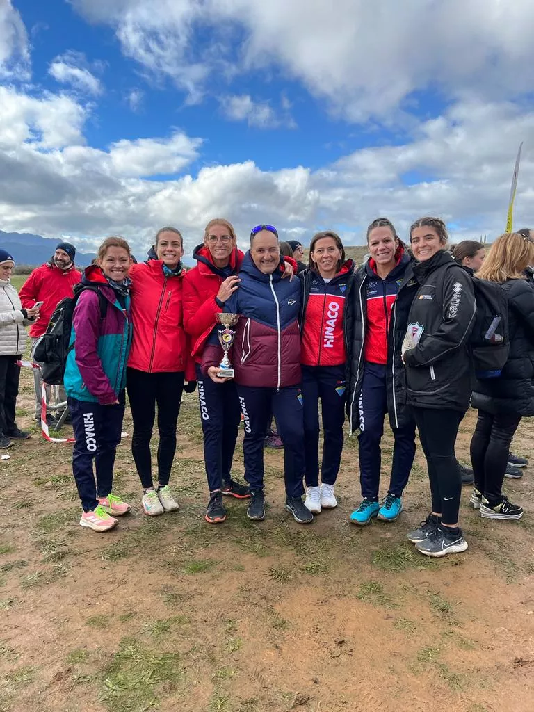 Hinaco Monzón femenino