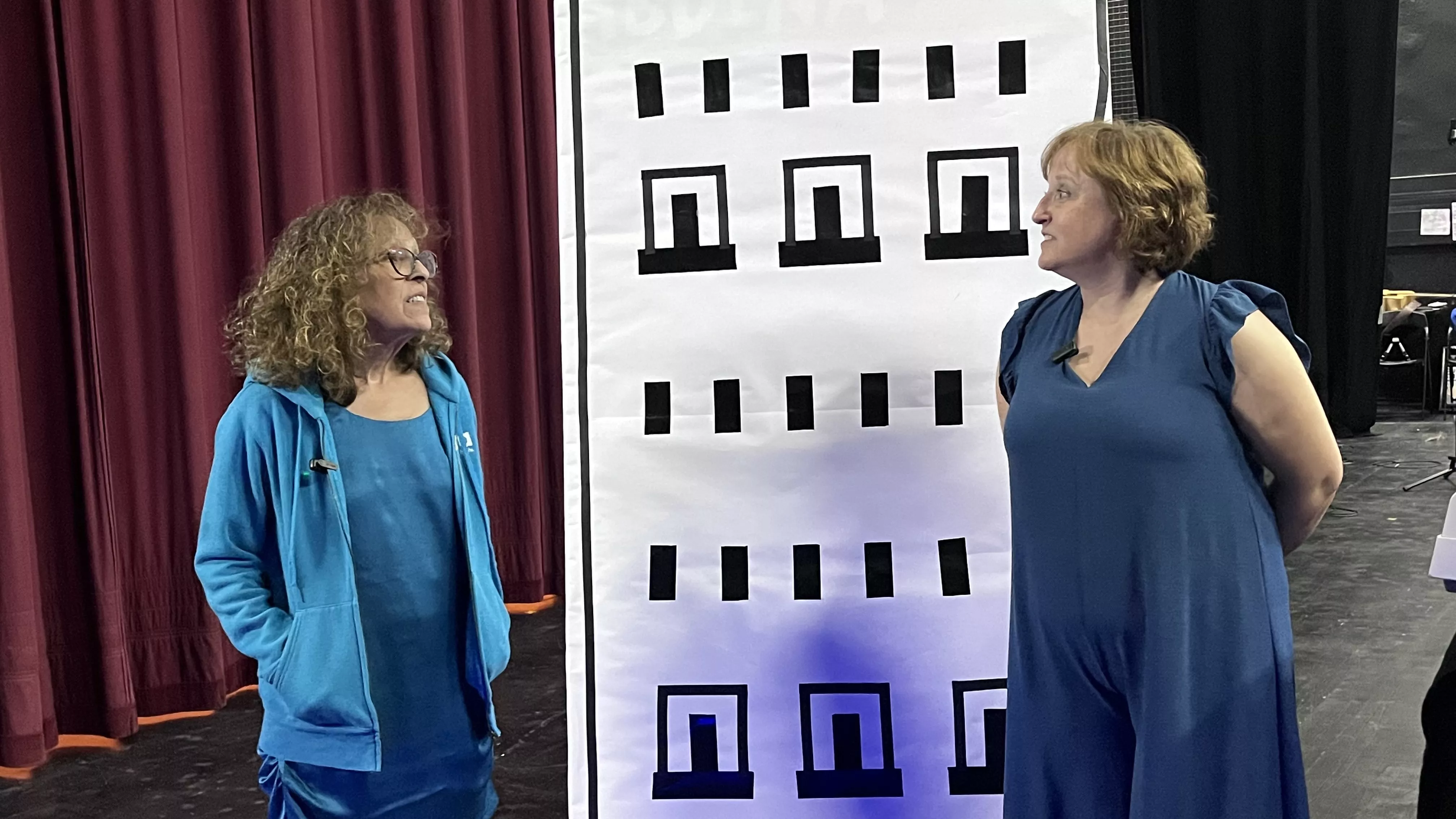 Representación de "Una ola al romper" del grupo Kandelikas en el teatro Olimpia. Foto Mercedes Manterola