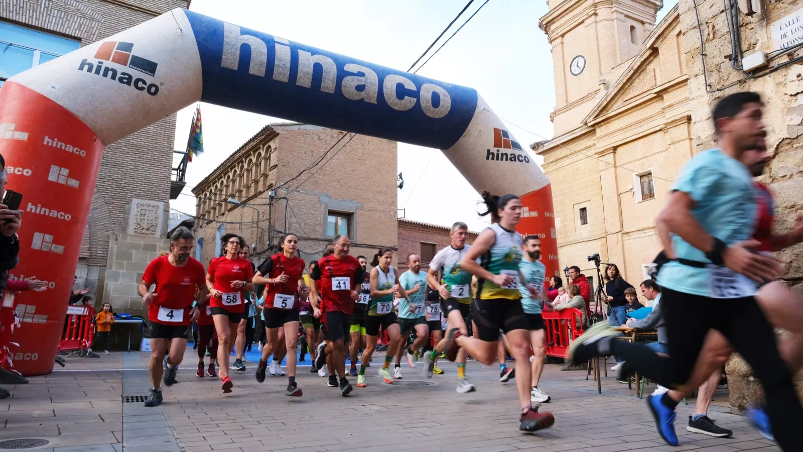 La carrera 5K de Alcolea tuvo una buena participación y un magnífico ambiente.