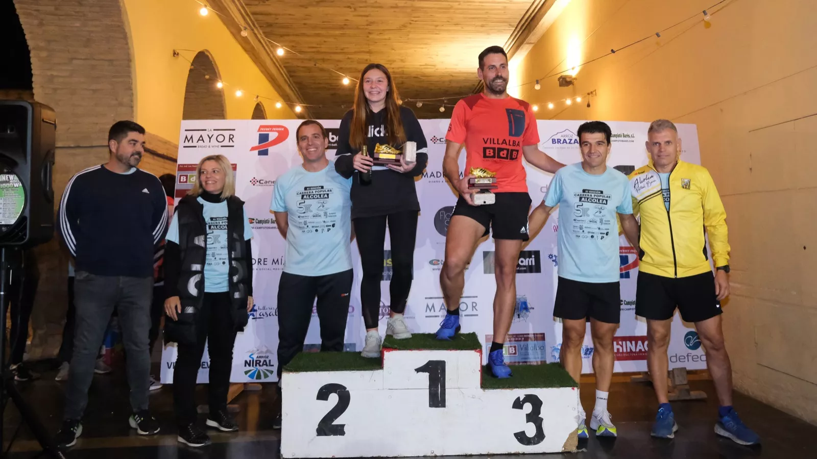 Podio con los mejores Locales