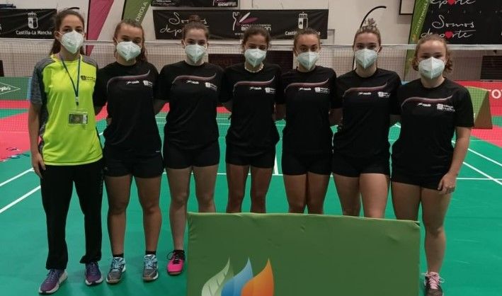 Equipo del Bádminton Huesca en una edición en Toledo.