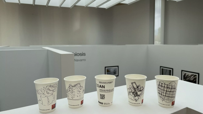 Los vasos de Eboca con los bocetos de Moneo Los vasos de Eboca con los bocetos de Moneo