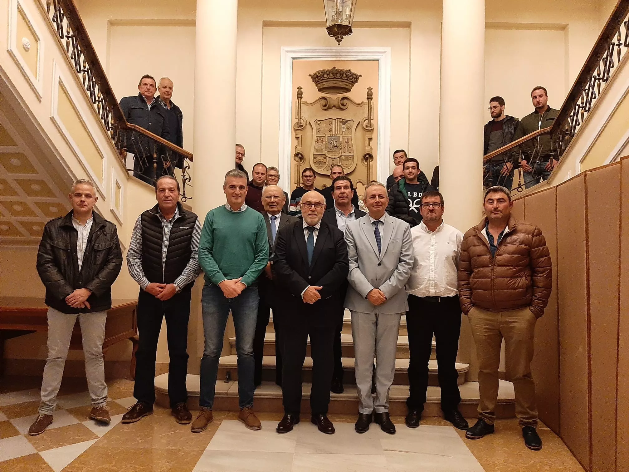 Representantes de las cuatro comunidades de regantes en la Subdelegación del Gobierno