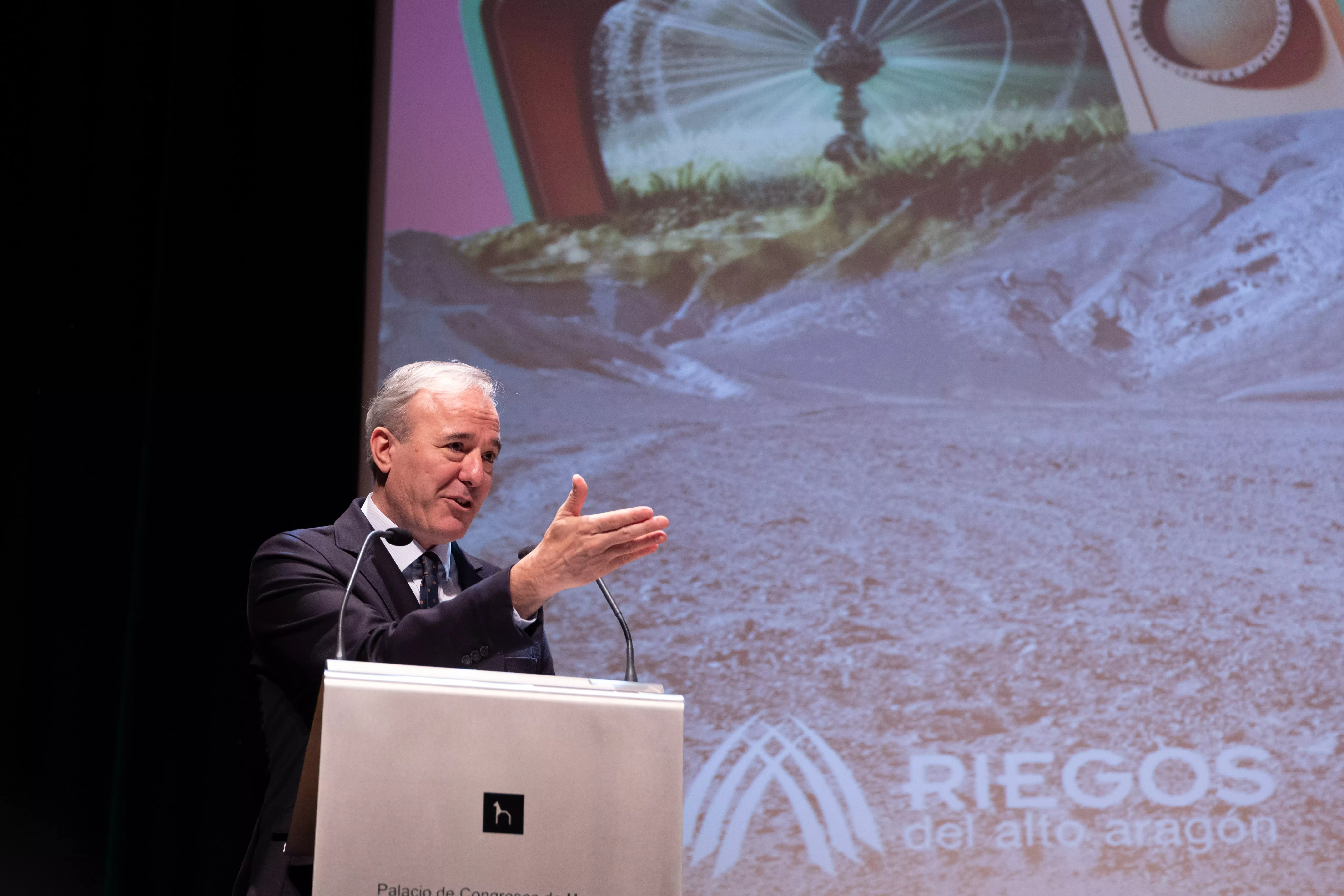 Jorge Azcón se reúne este lunes con la ministra Teresa Ribera.