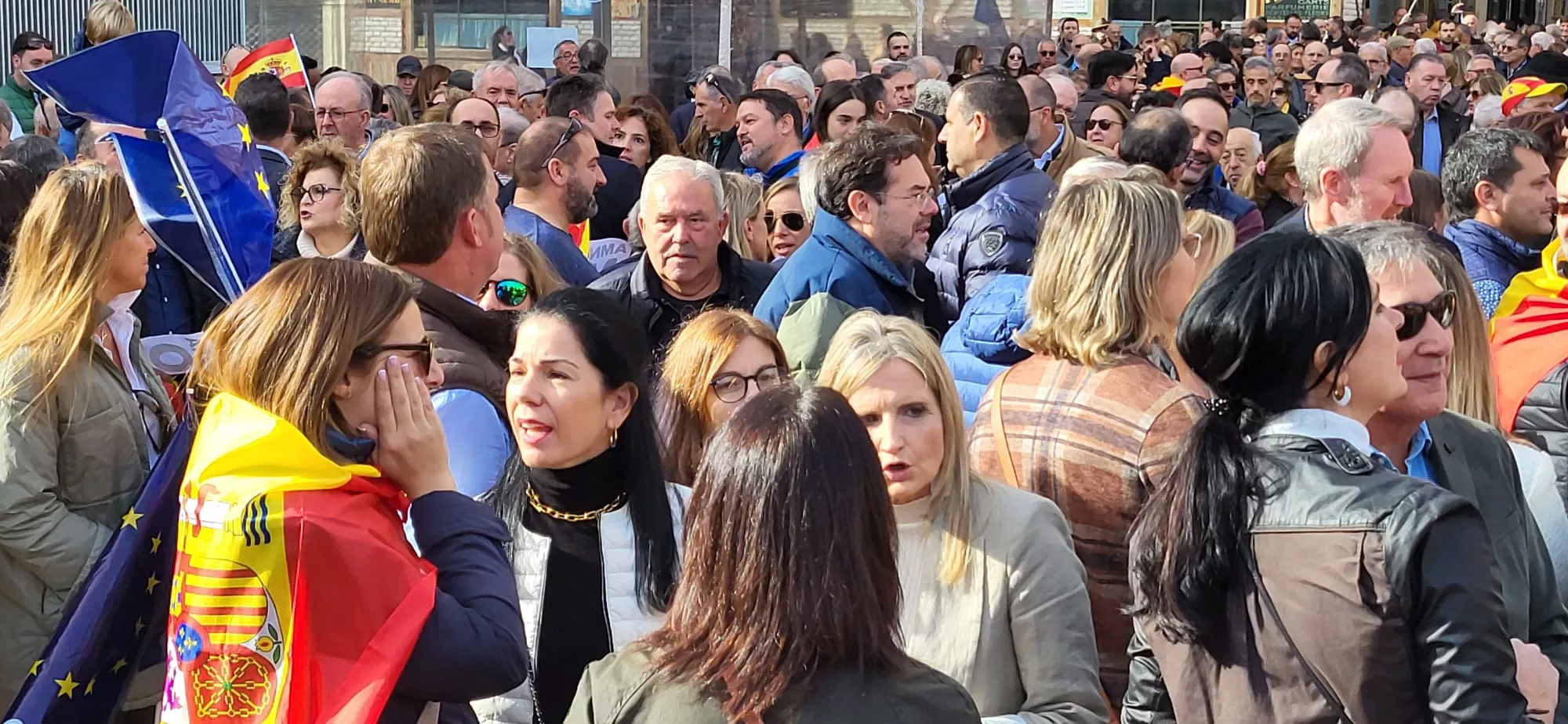 Concentración contra el acuerdo entre PSOE y Junts