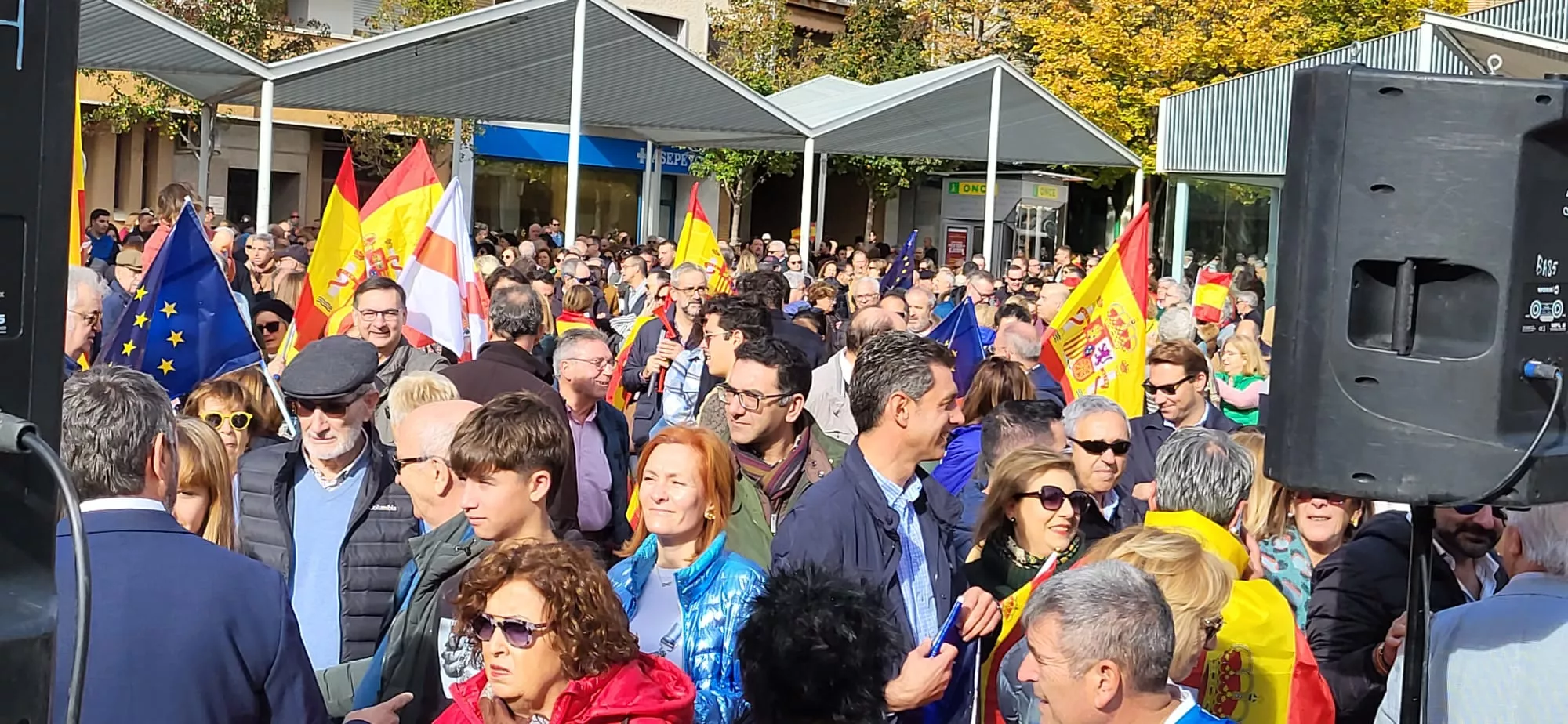 Concentración contra el acuerdo entre PSOE y Junts