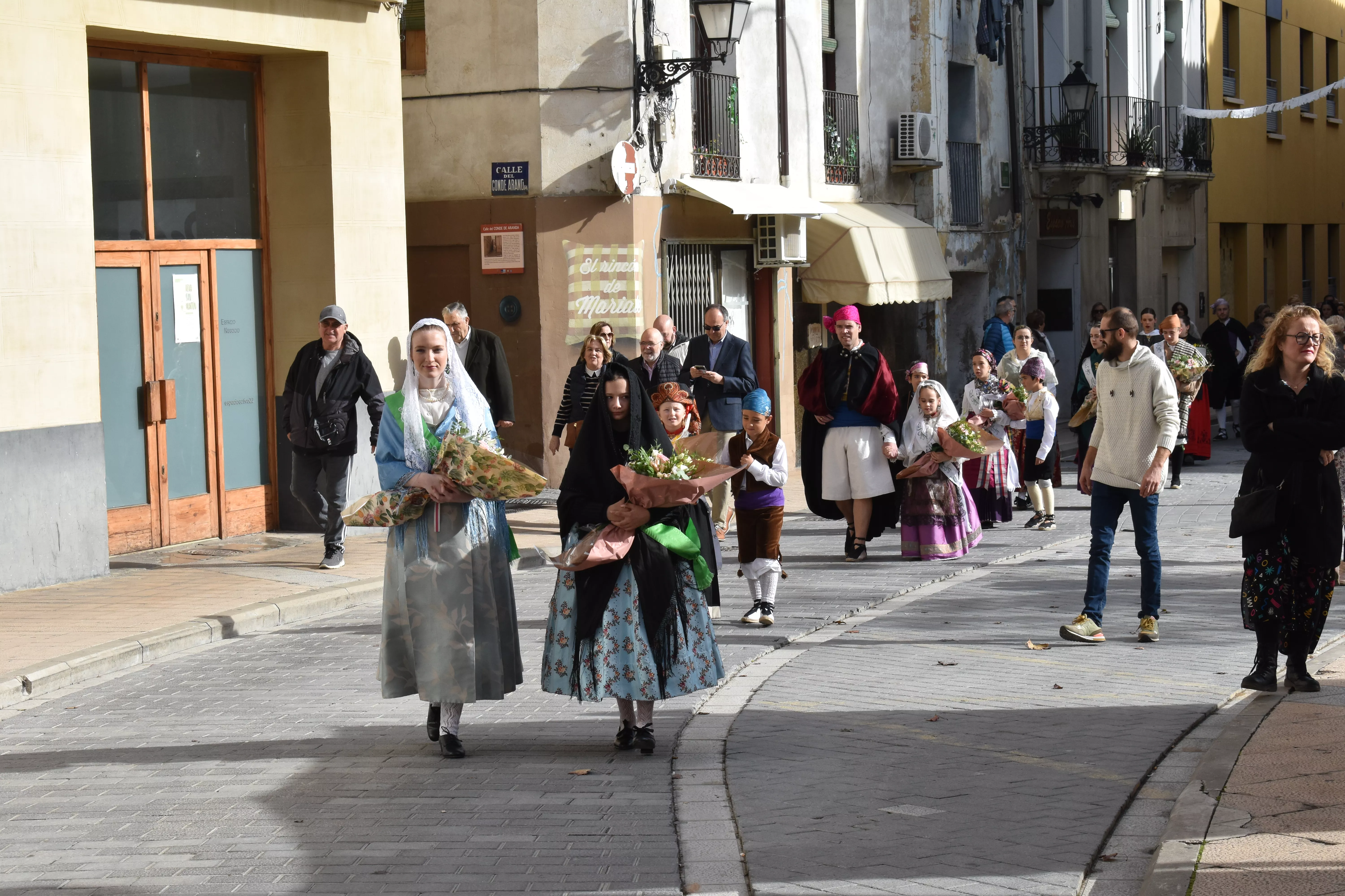 Solemne ofrenda de flores y frutos a San Martín