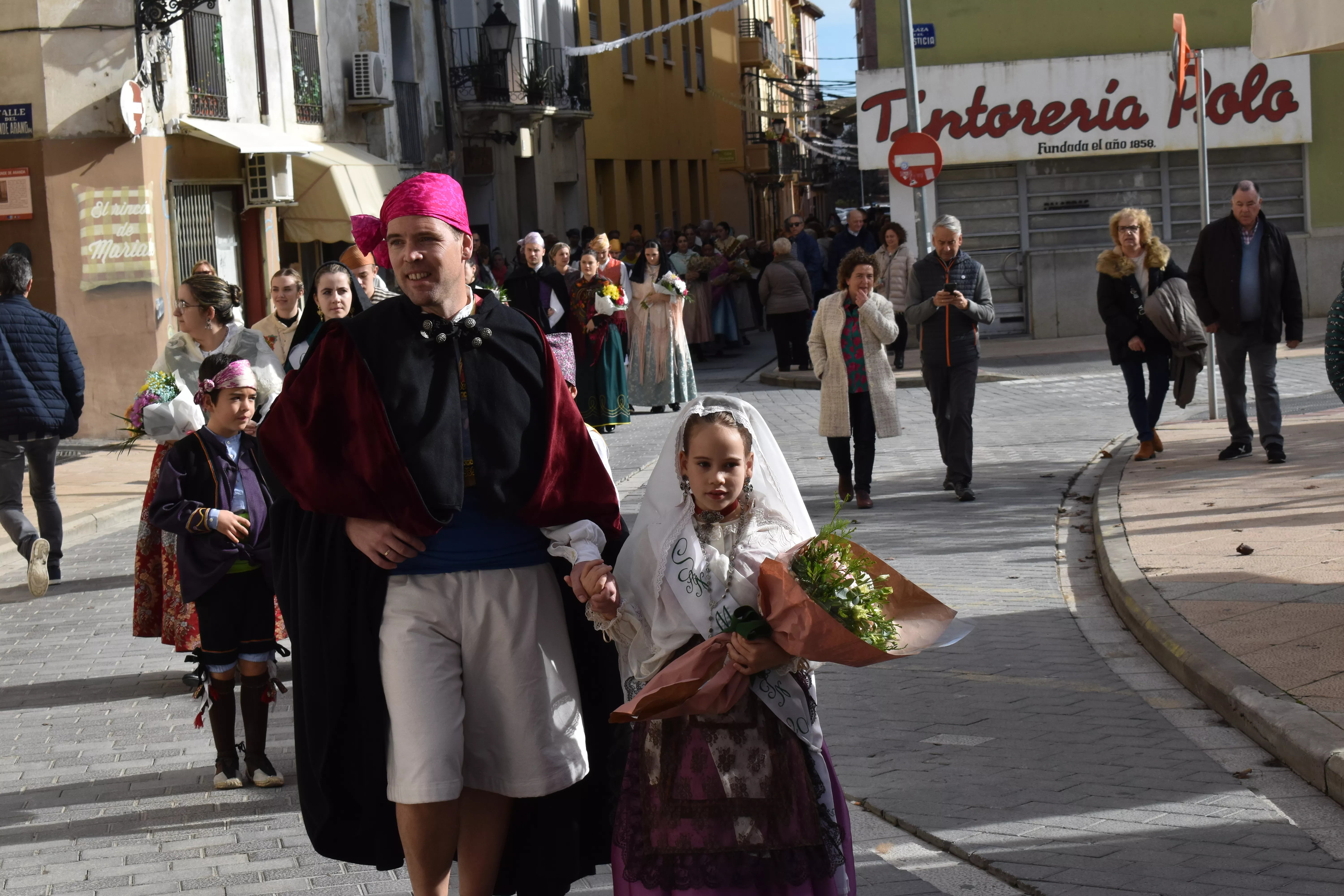 Solemne ofrenda de flores y frutos a San Martín