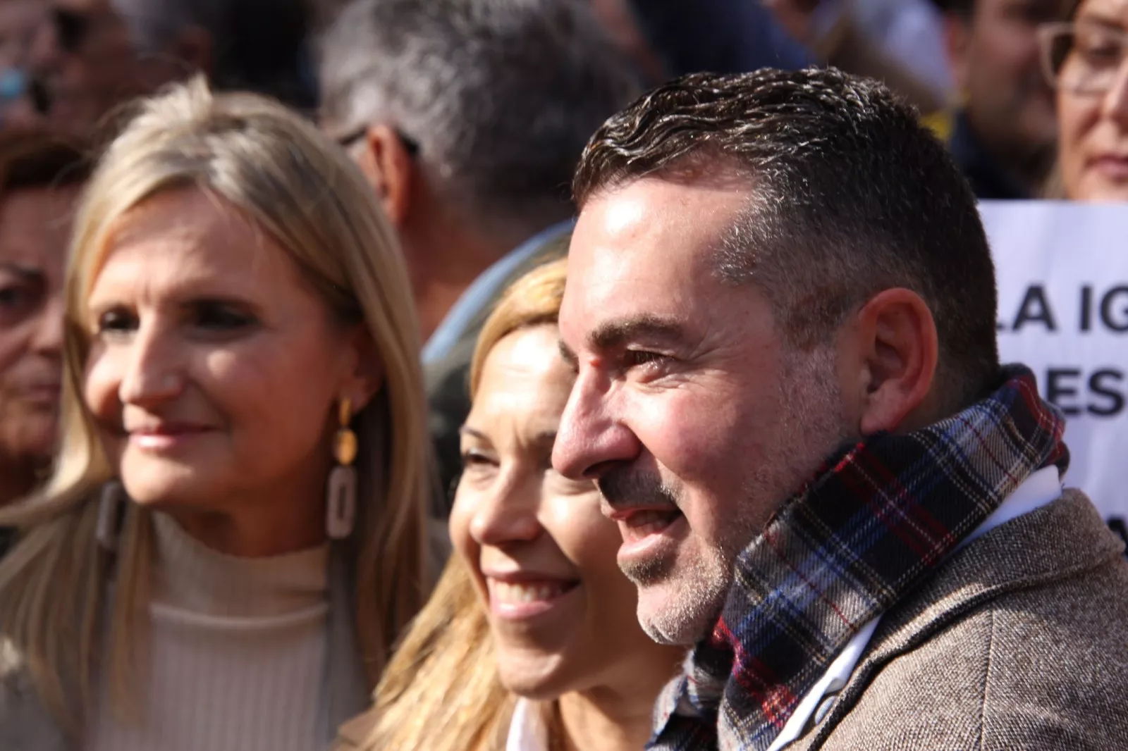 Concentración contra el acuerdo entre PSOE y Junts