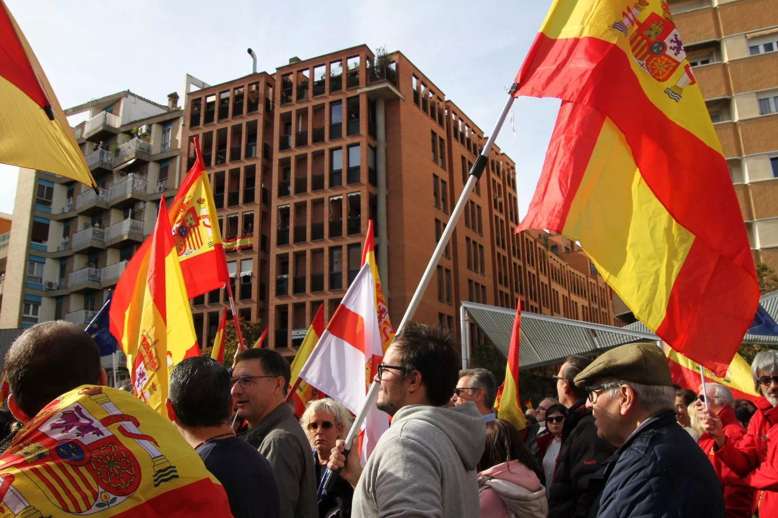 Concentración contra el acuerdo entre PSOE y Junts