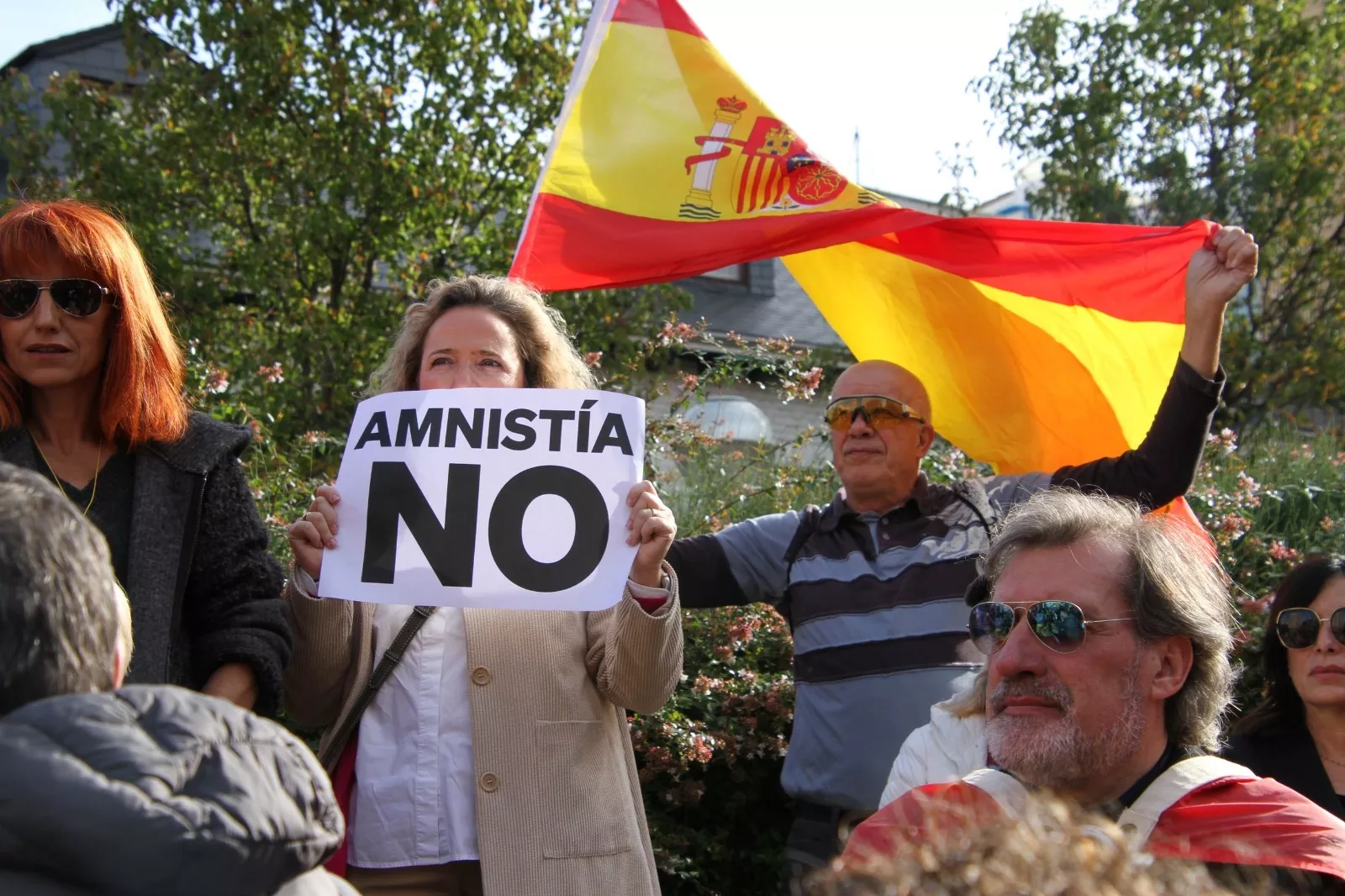 Concentración contra el acuerdo entre PSOE y Junts