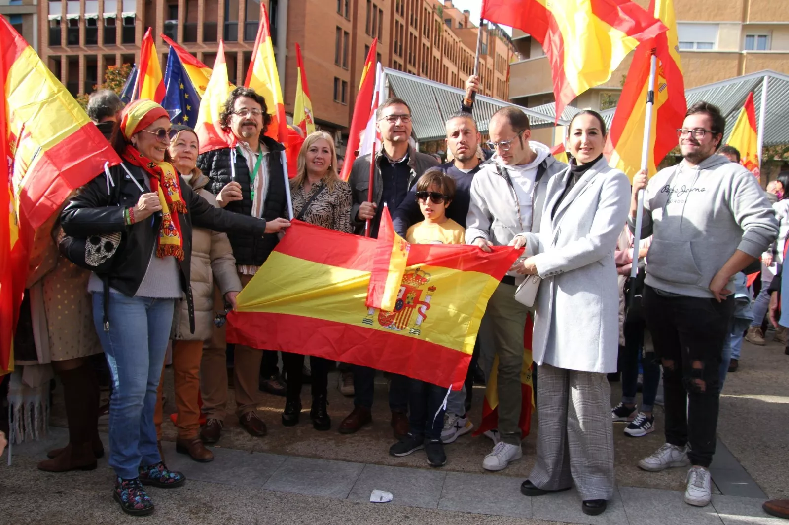 Concentración contra el acuerdo entre PSOE y Junts